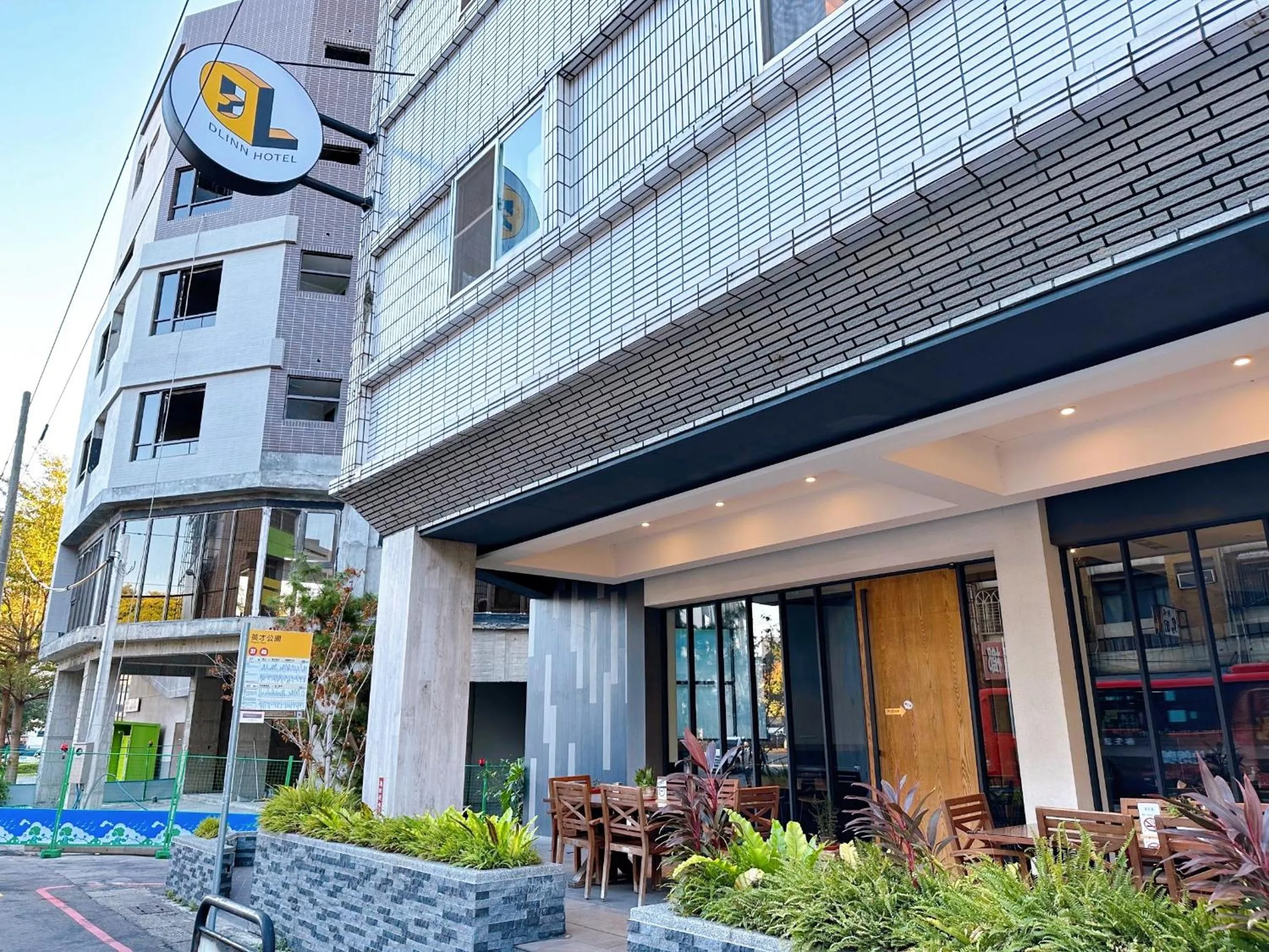 Property building in DLInn Hotel