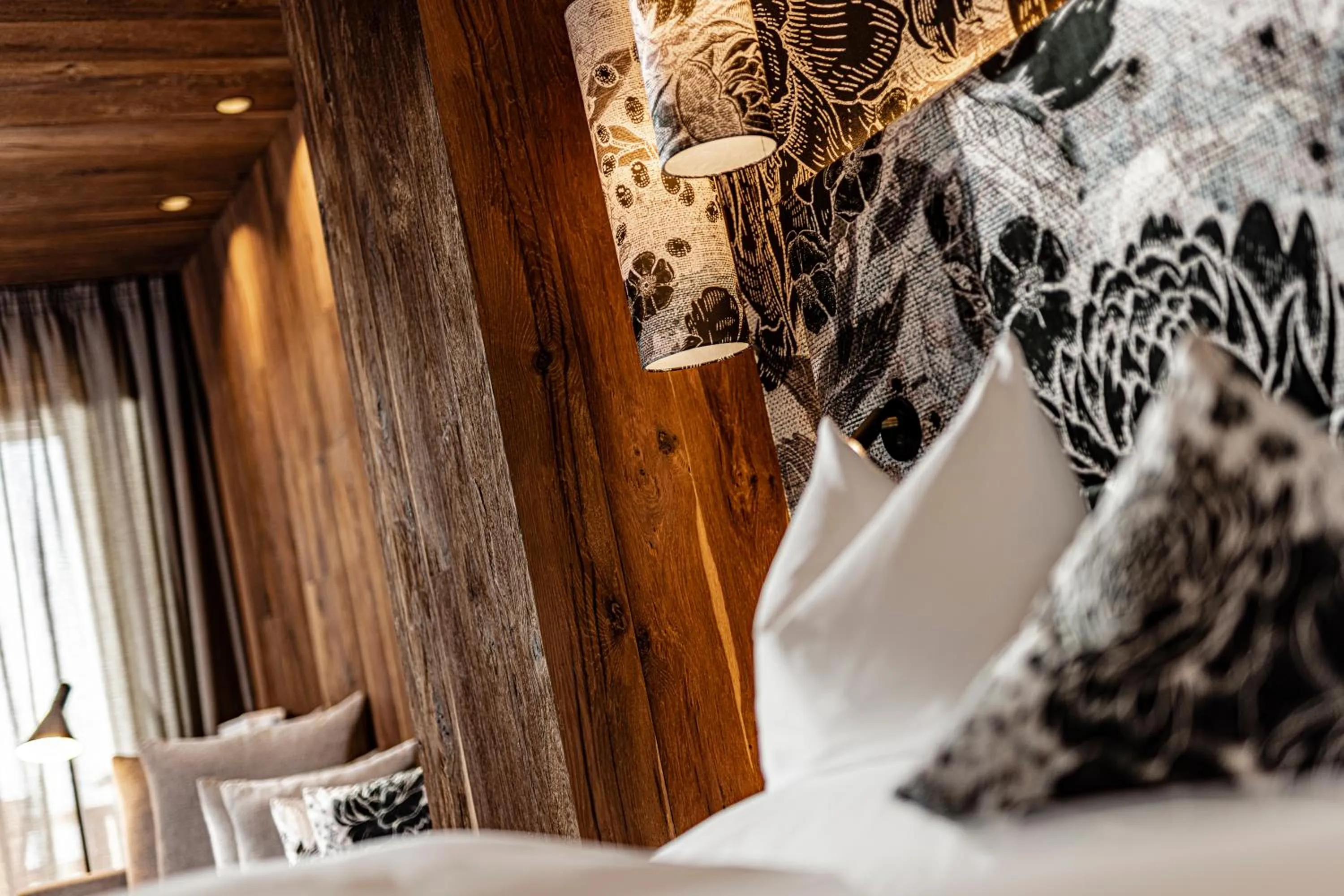 Photo of the whole room, Bed in SONNENBERG Panorama Dolomites Wellbeing
