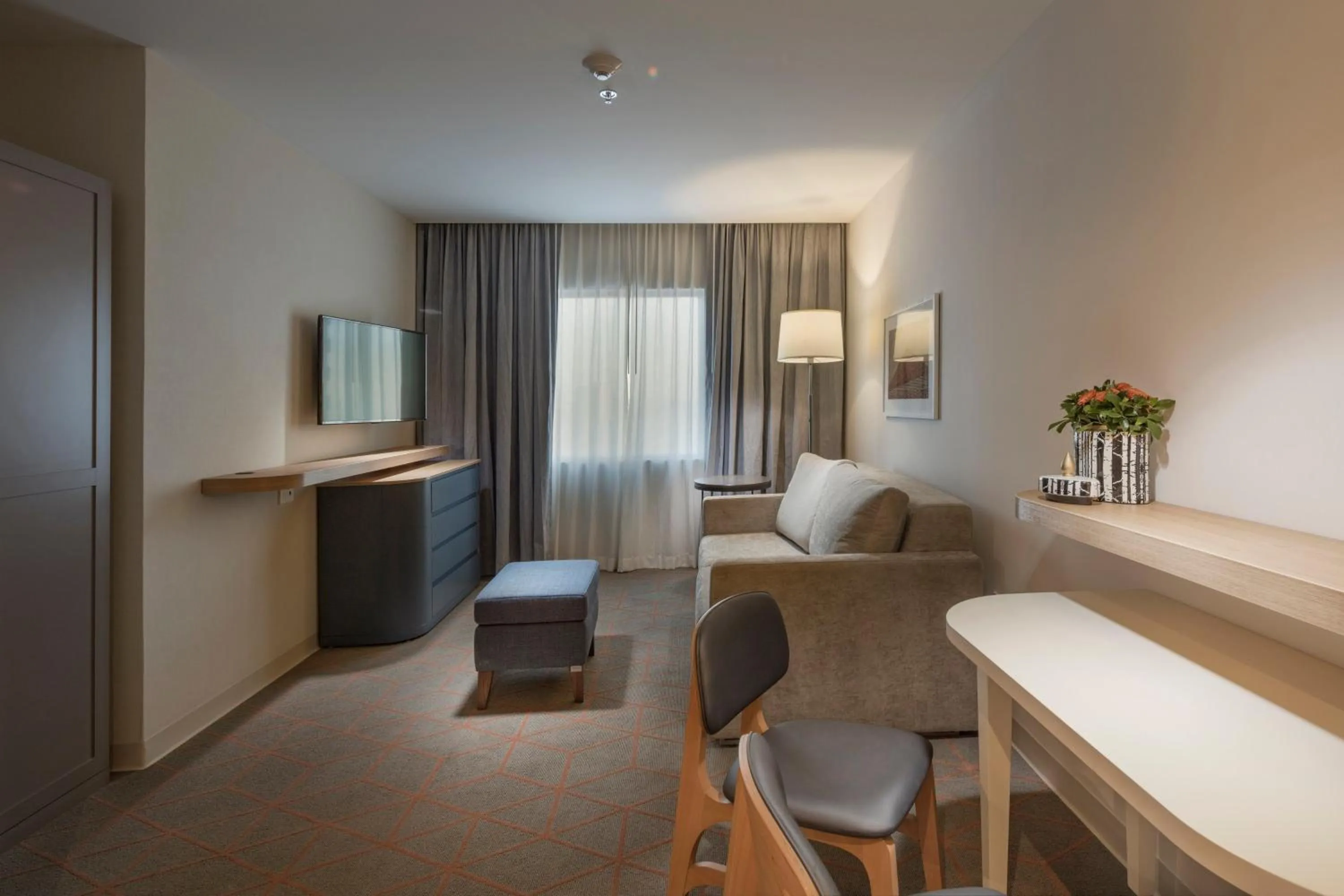 Photo of the whole room in Holiday Inn & Suites - Aguascalientes by IHG