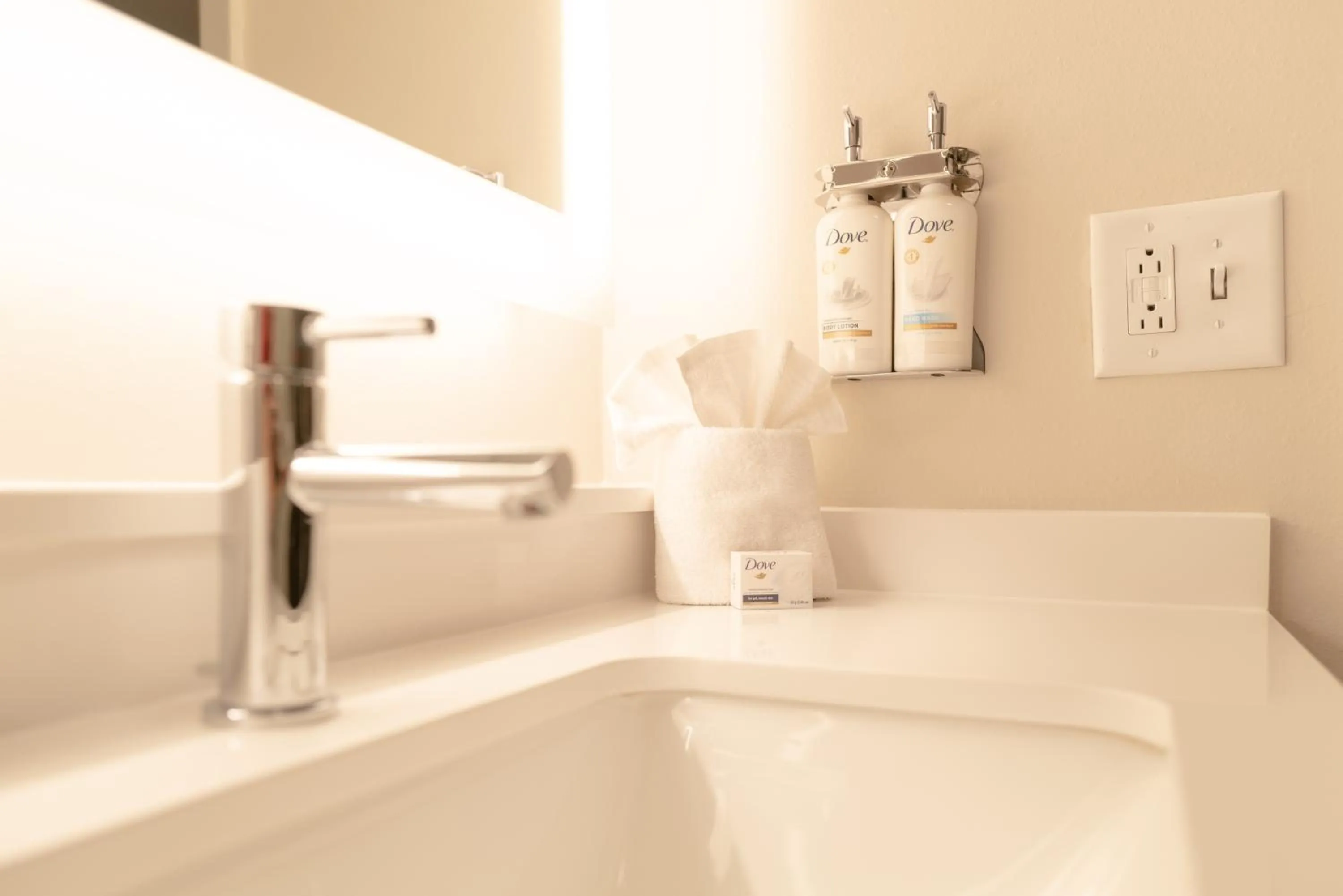 Bathroom in Holiday Inn Express & Suites Franklin - Berry Farms by IHG