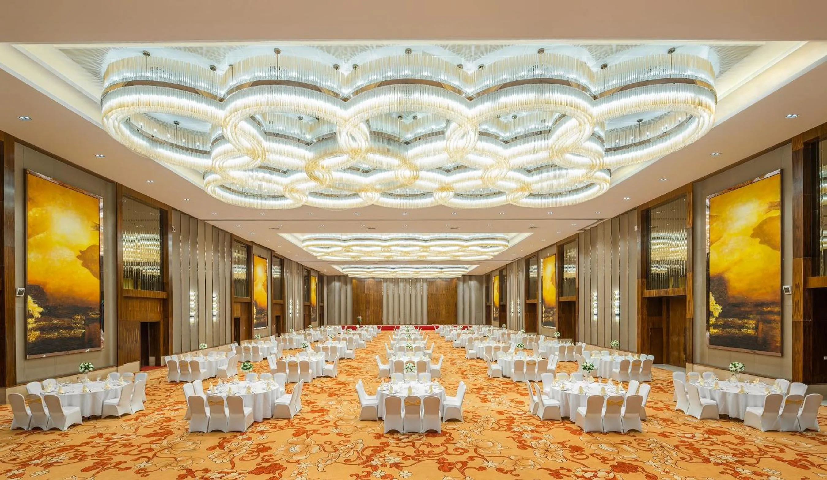 Banquet/Function facilities in Crowne Plaza Dalian Sports Center by IHG