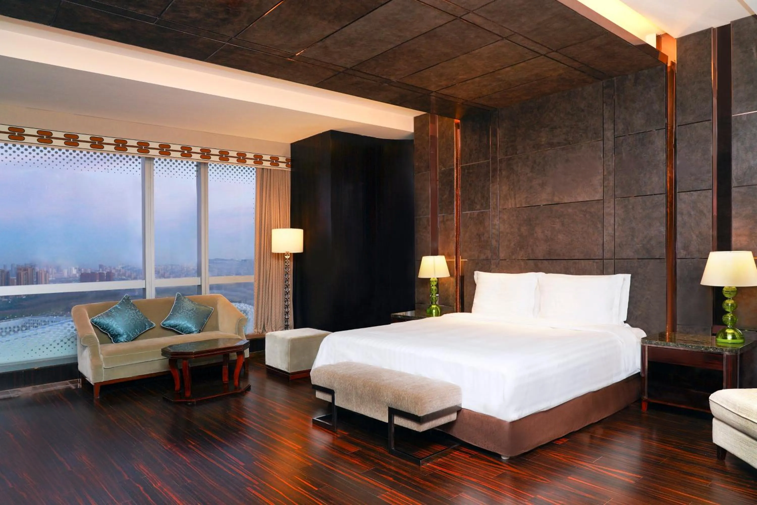 Photo of the whole room, Bed in Crowne Plaza Dalian Sports Center by IHG