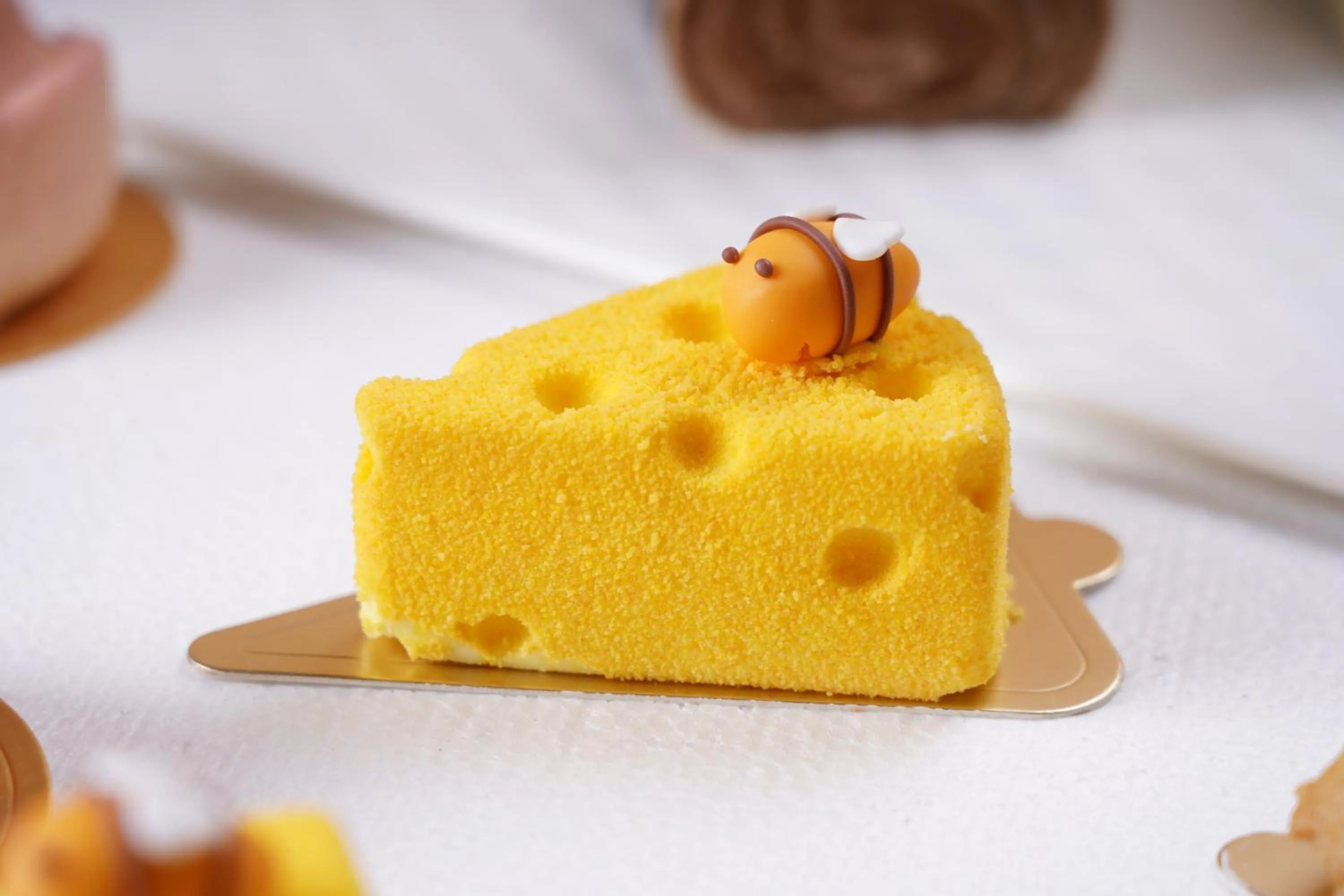 Restaurant/places to eat in Crowne Plaza Dalian Sports Center by IHG