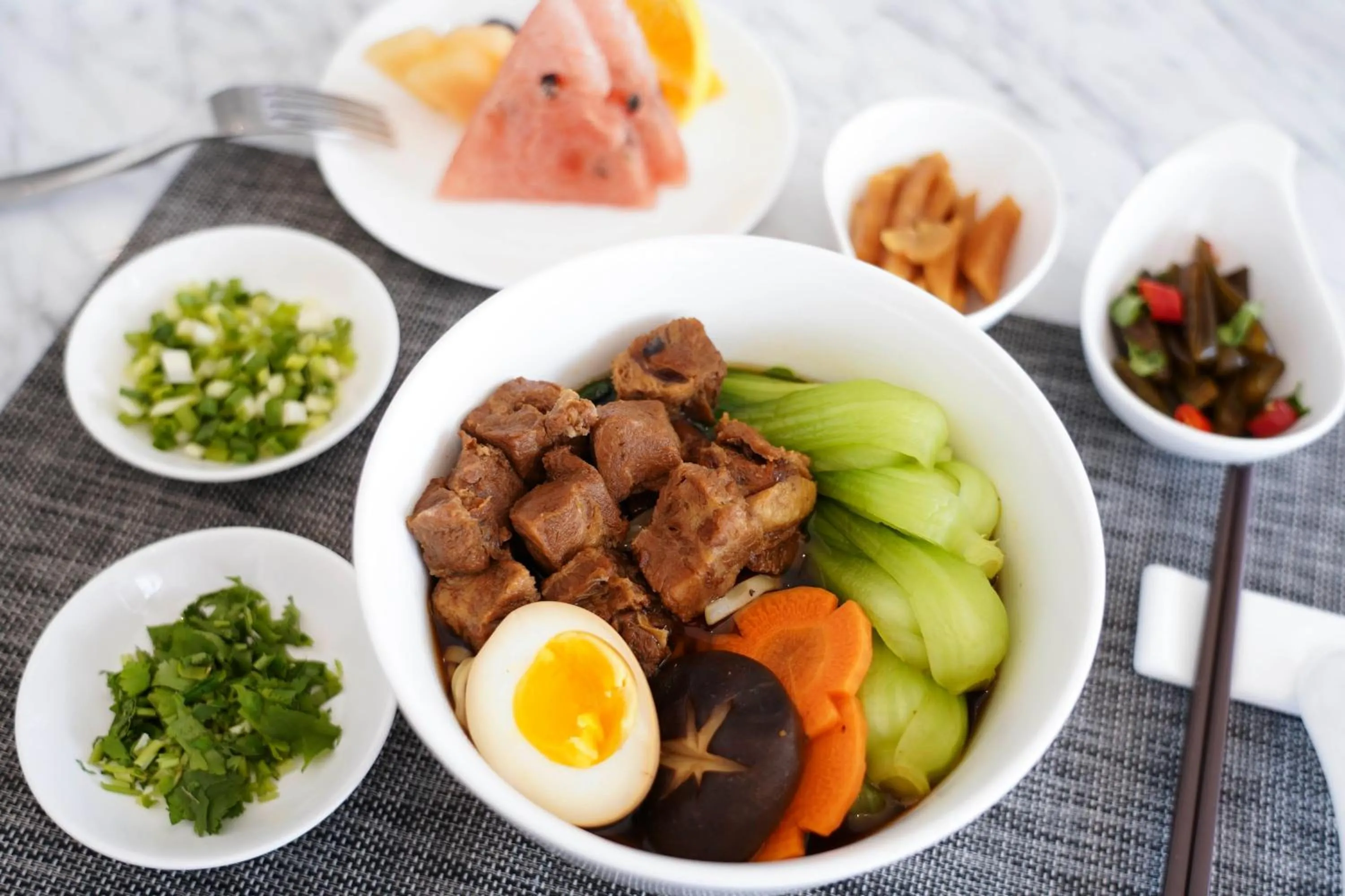 Restaurant/places to eat in Crowne Plaza Dalian Sports Center by IHG