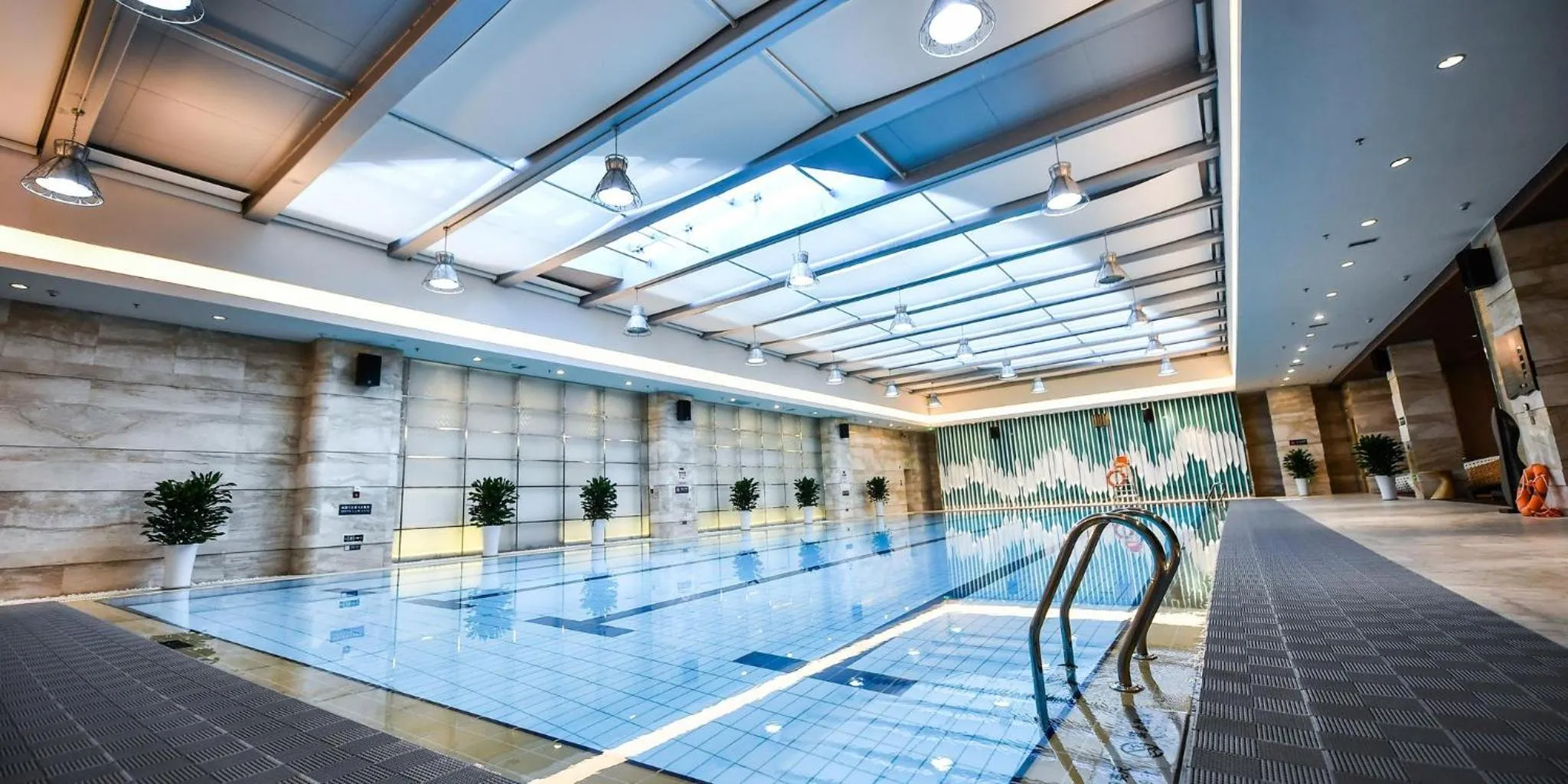 Swimming pool in Crowne Plaza Dalian Sports Center by IHG