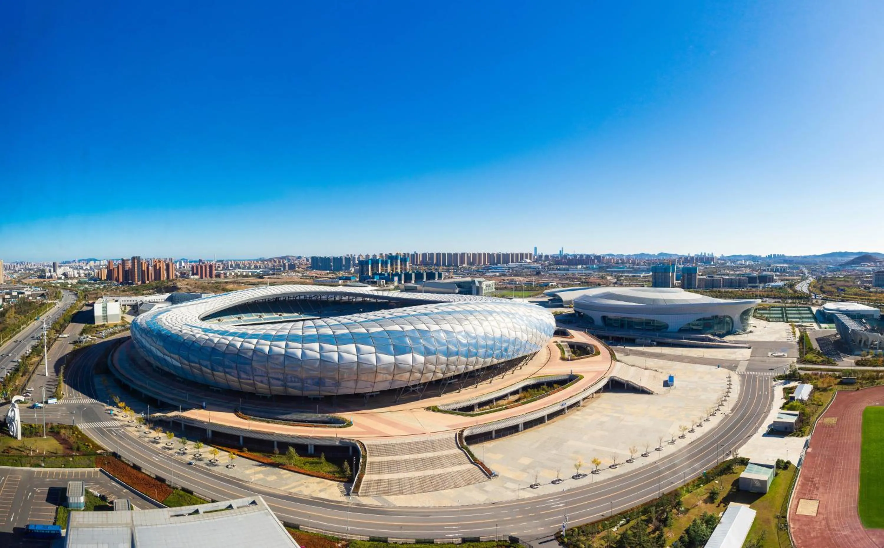 Photo of the whole room in Crowne Plaza Dalian Sports Center by IHG