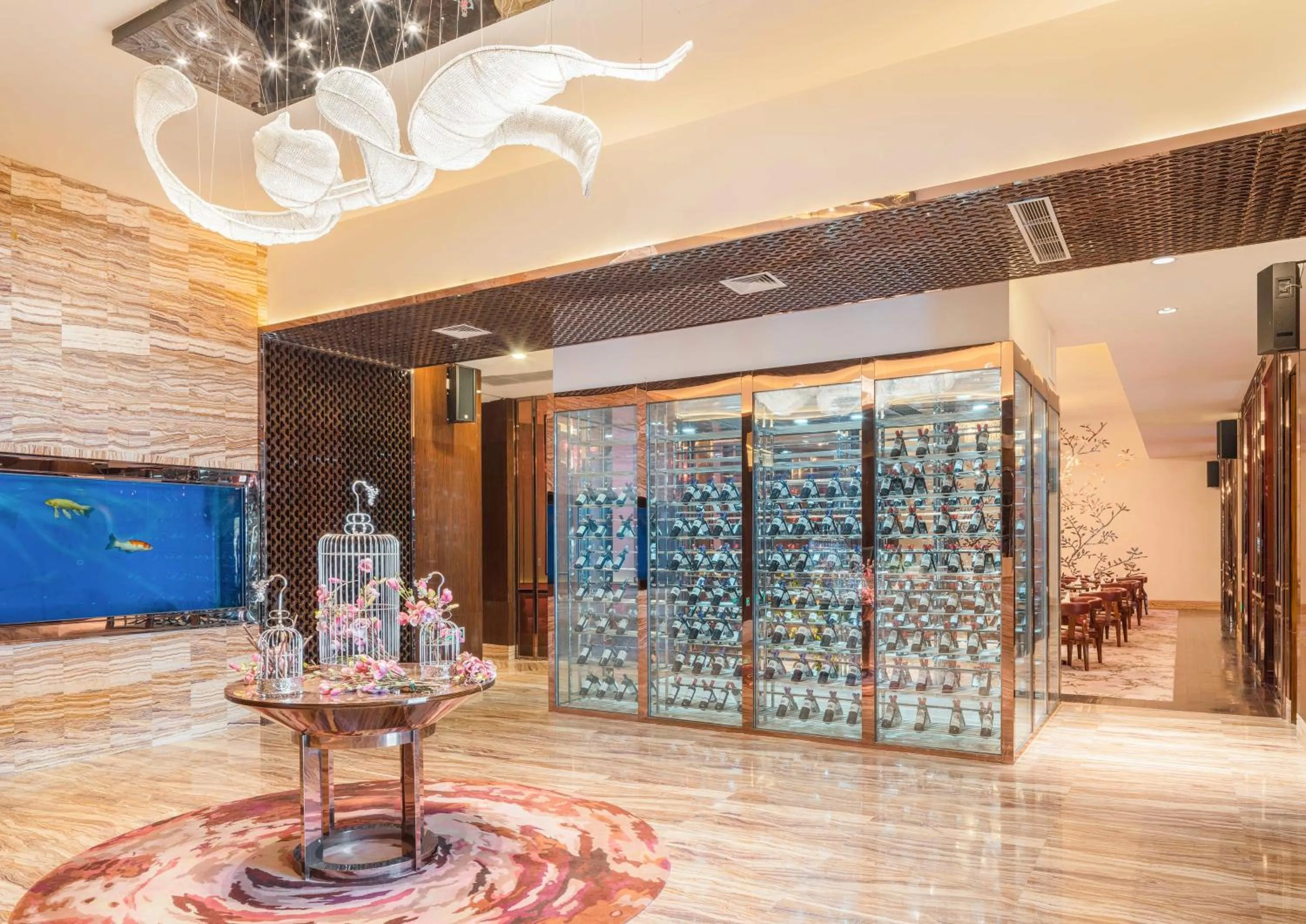 Restaurant/places to eat in Crowne Plaza Dalian Sports Center by IHG