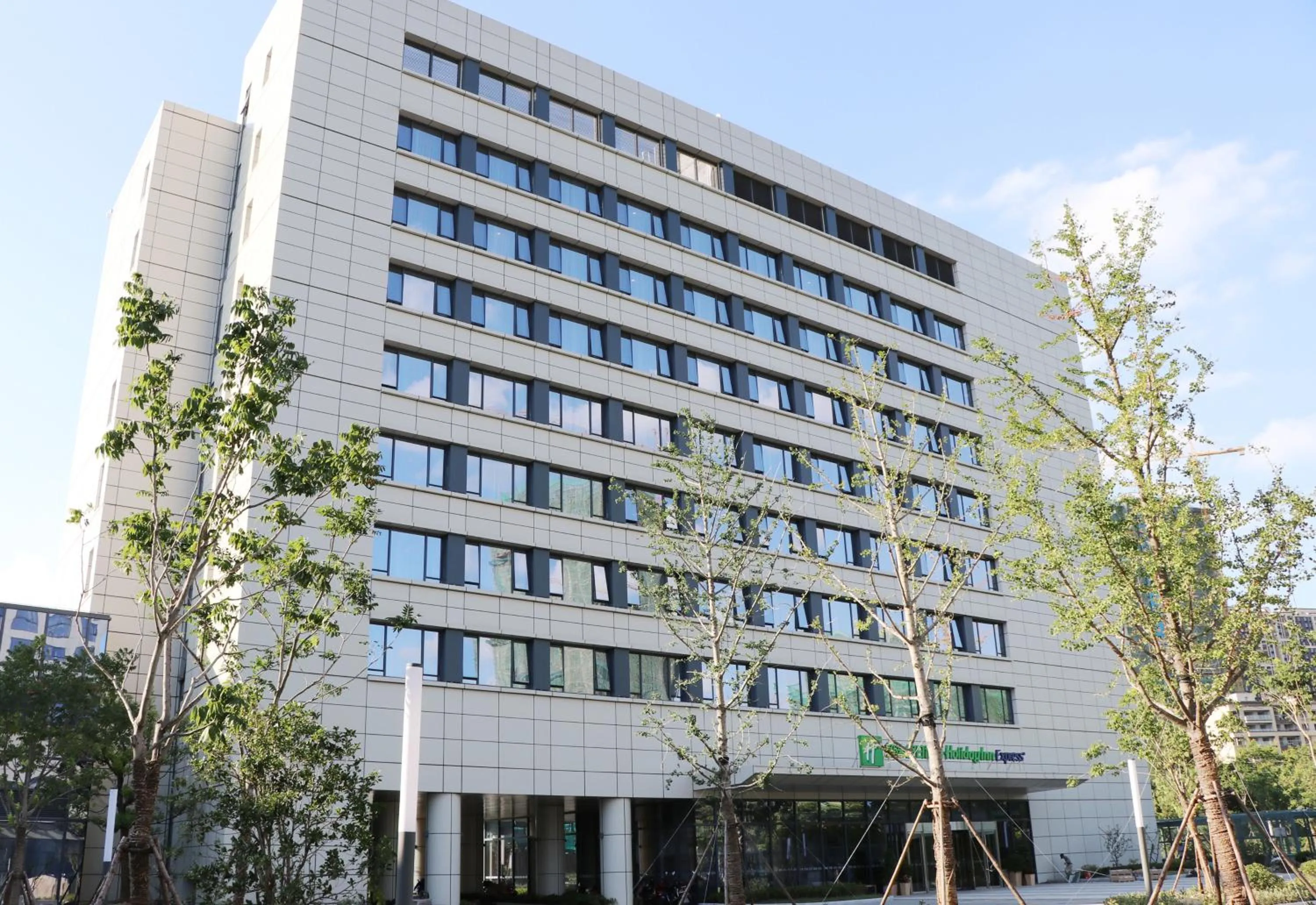 Property building in Holiday Inn Express Wuxi Taihu New City by IHG