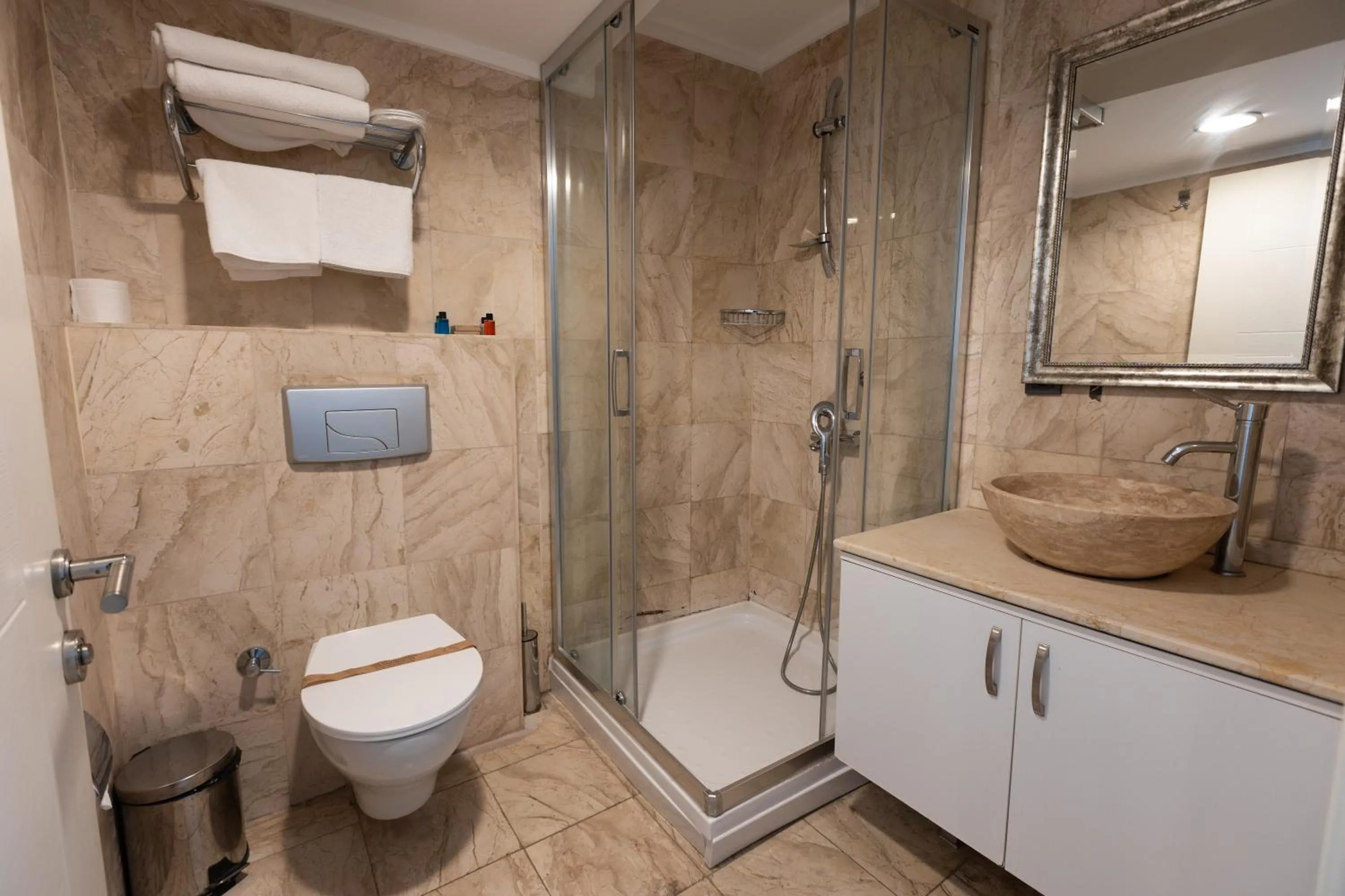 Asia Business Suites