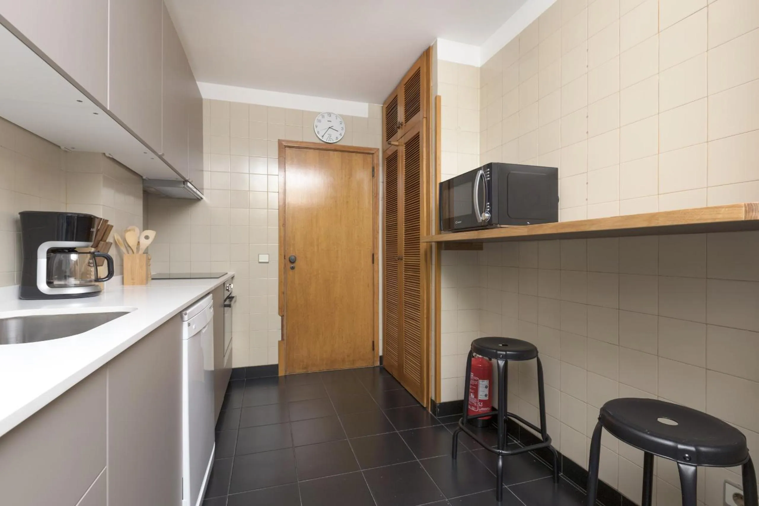 Kitchen or kitchenette in LV Premier Marques MQ2