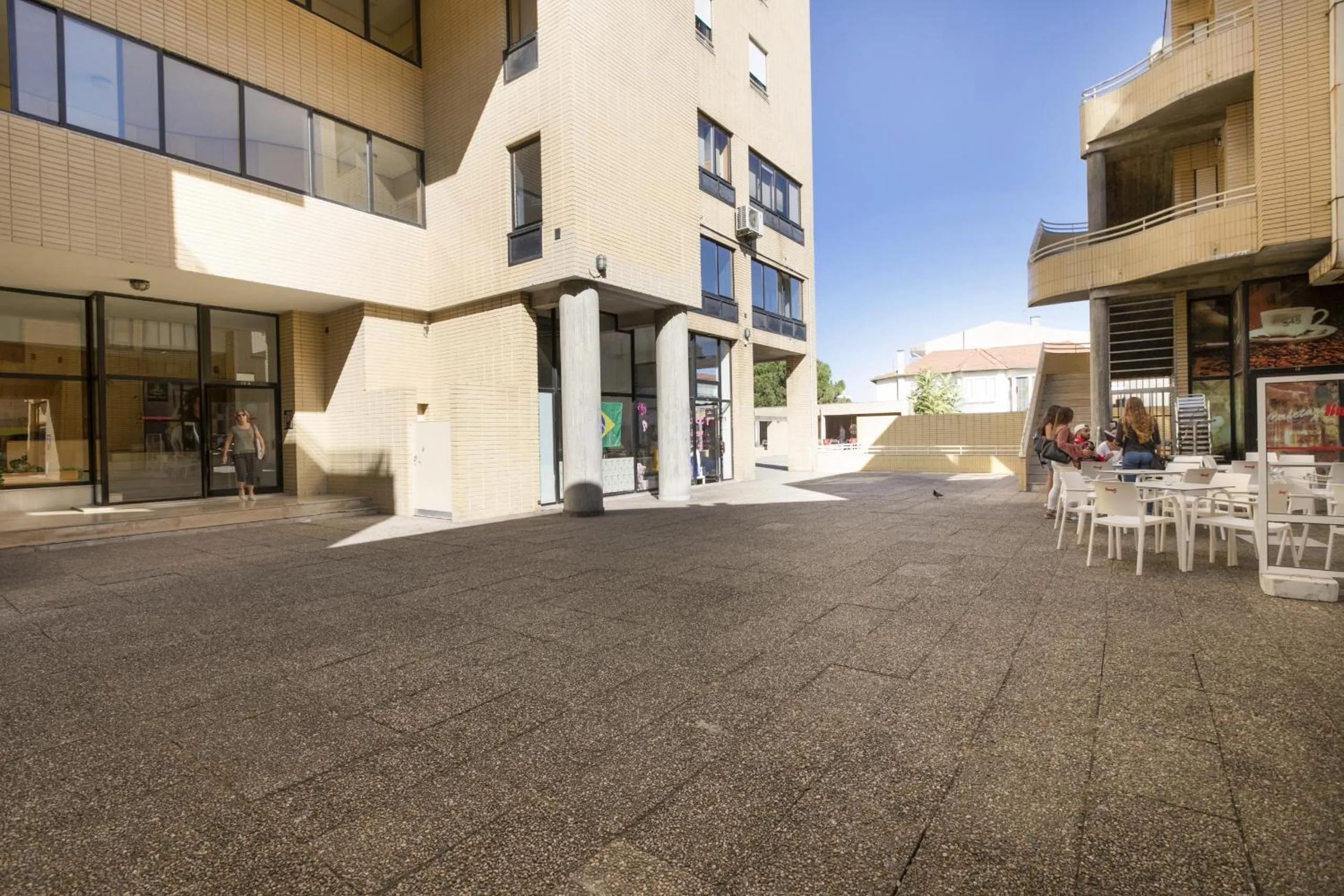 Property building in LV Premier Marques MQ2