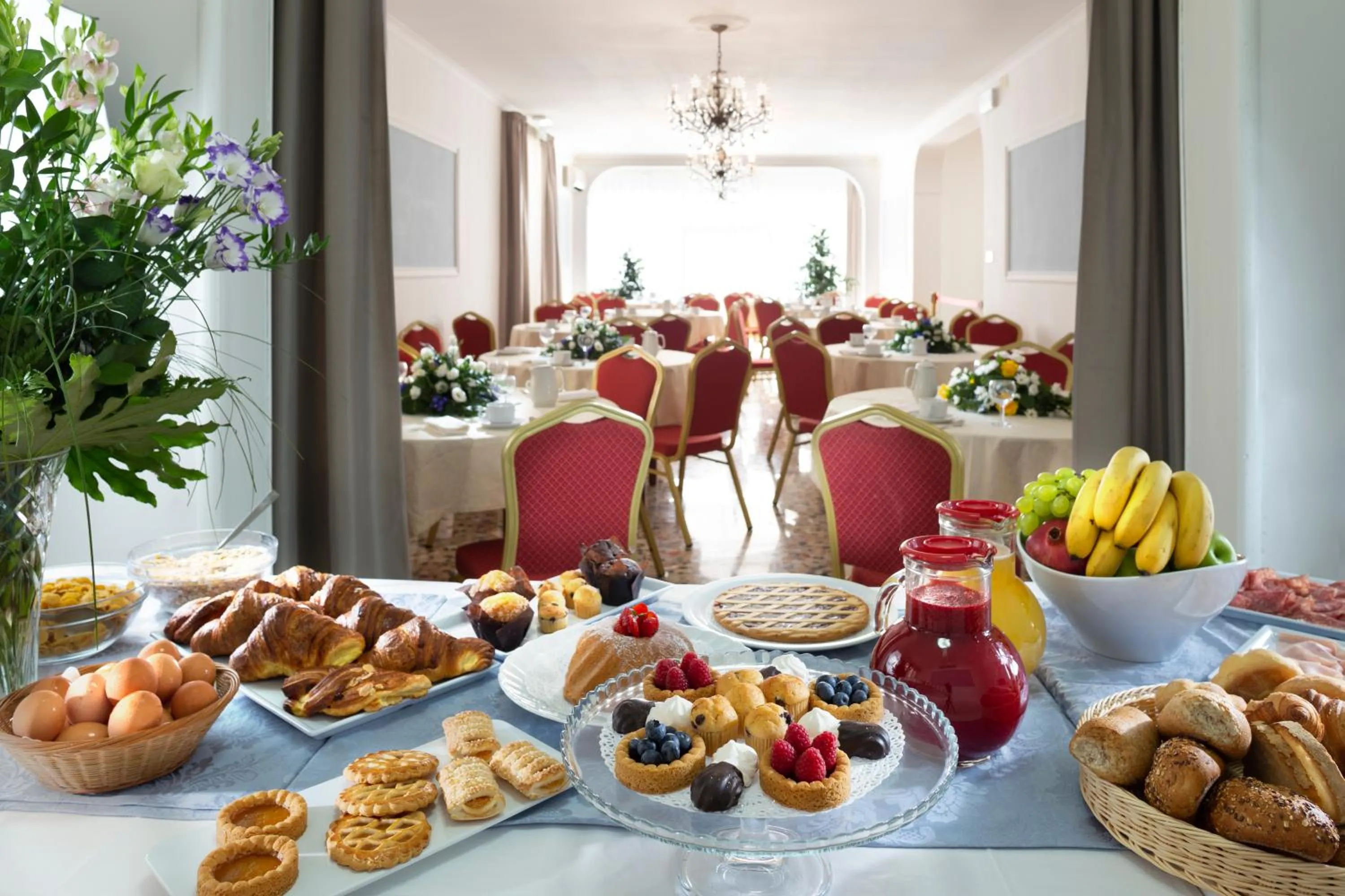 Breakfast in Hotel Italia Boutique