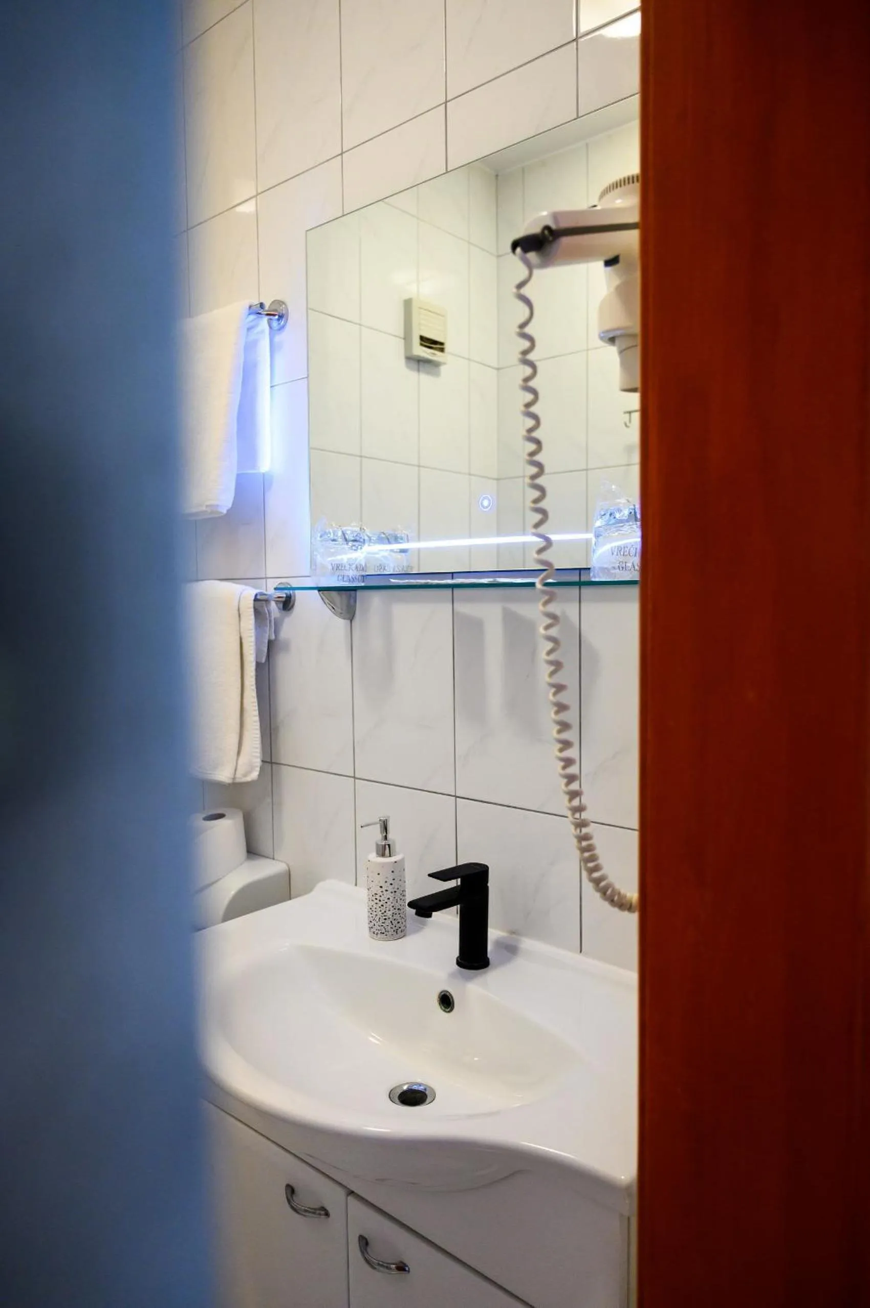 Bathroom in Hotel MB