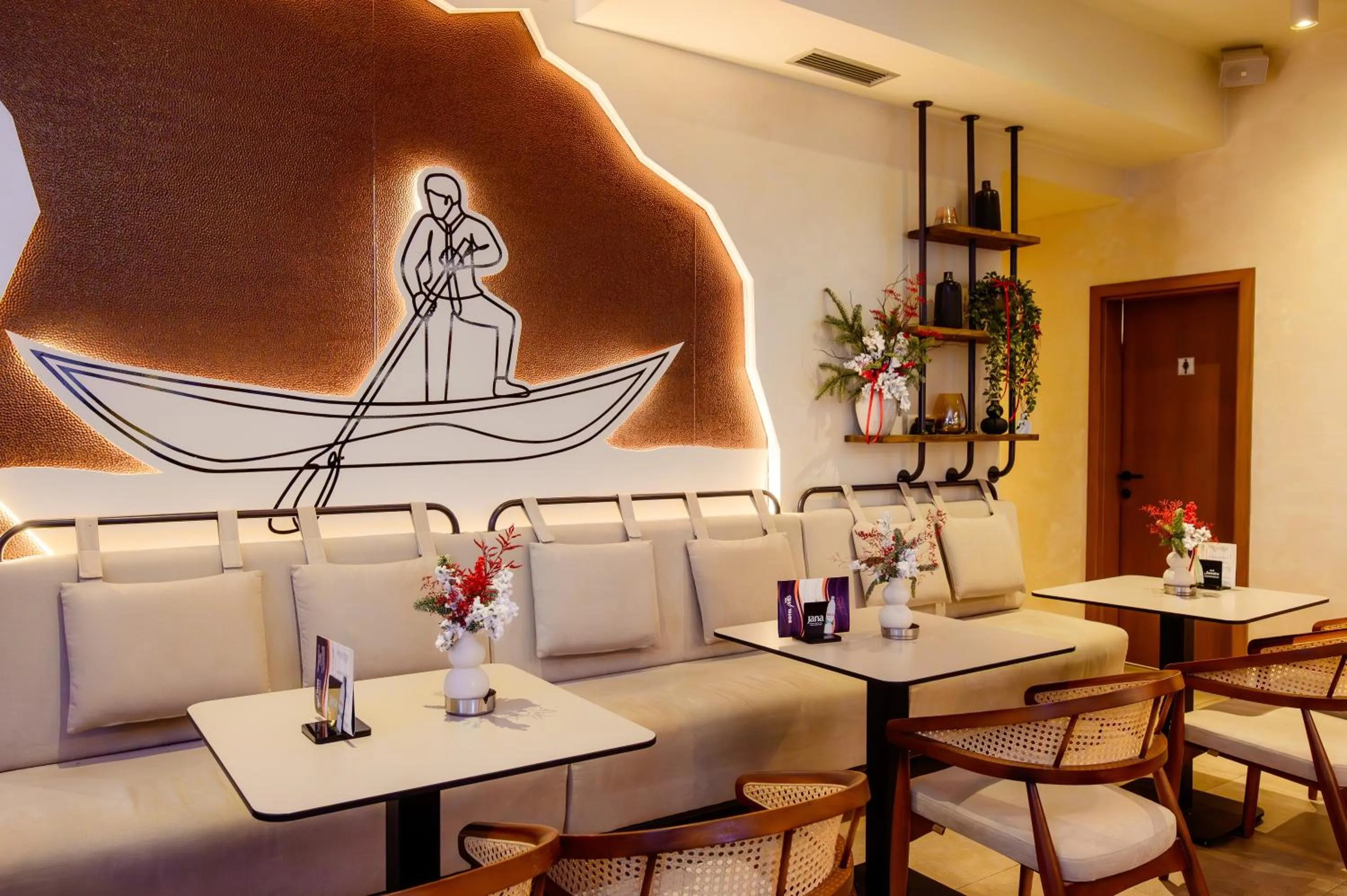 Lounge or bar in Hotel MB