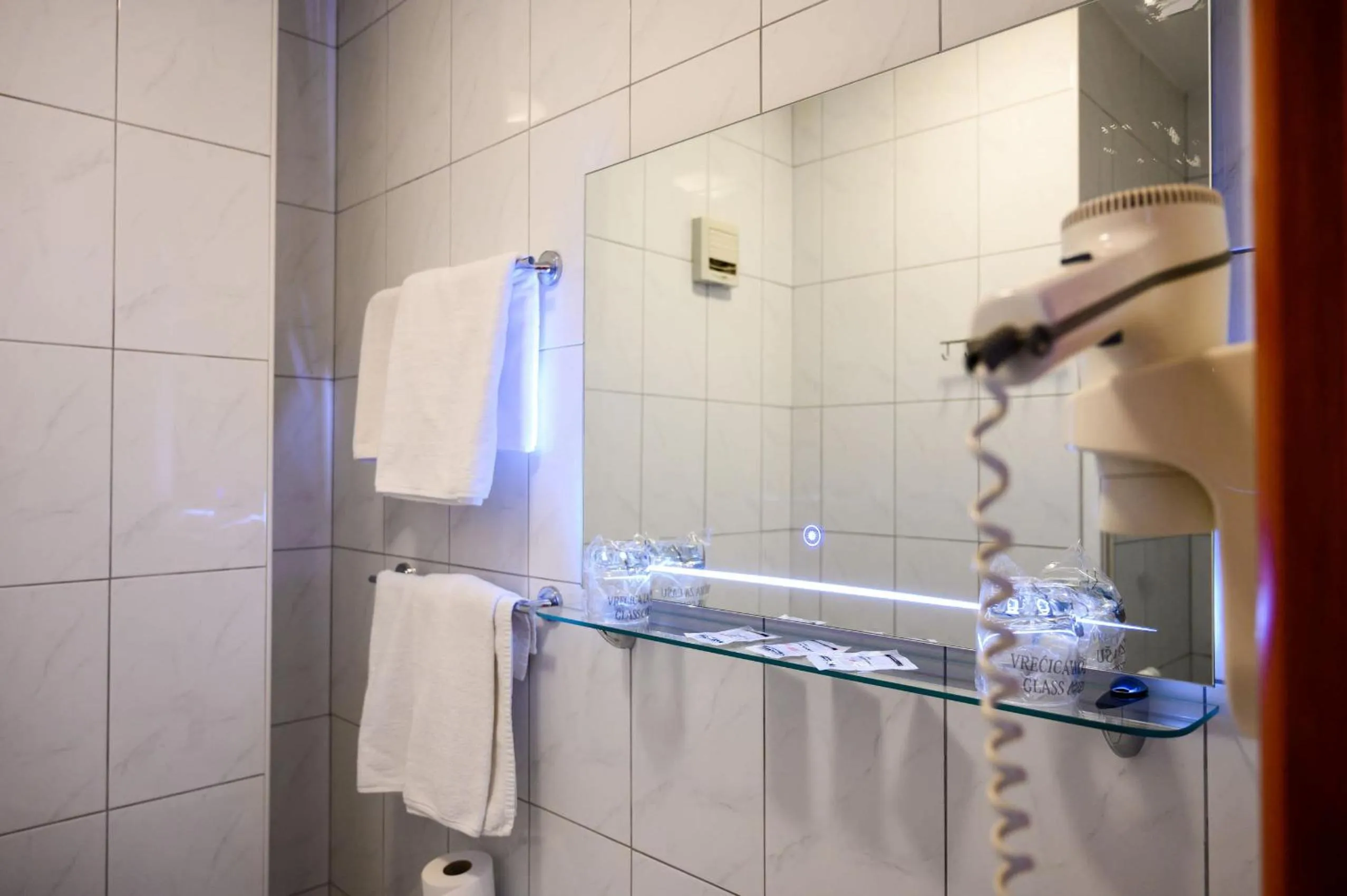 Bathroom in Hotel MB