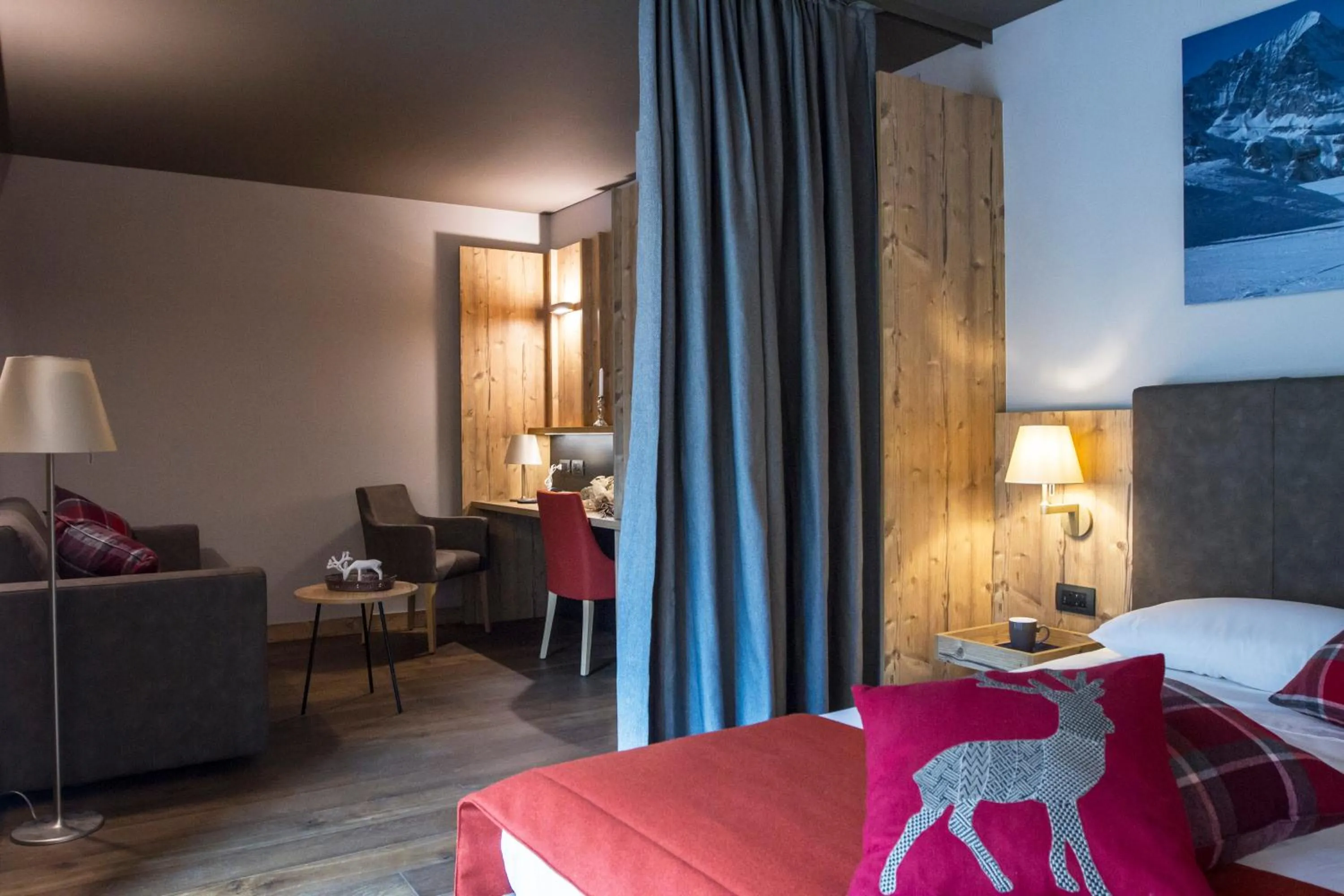 Living room, Bed in Hotel La Vetta