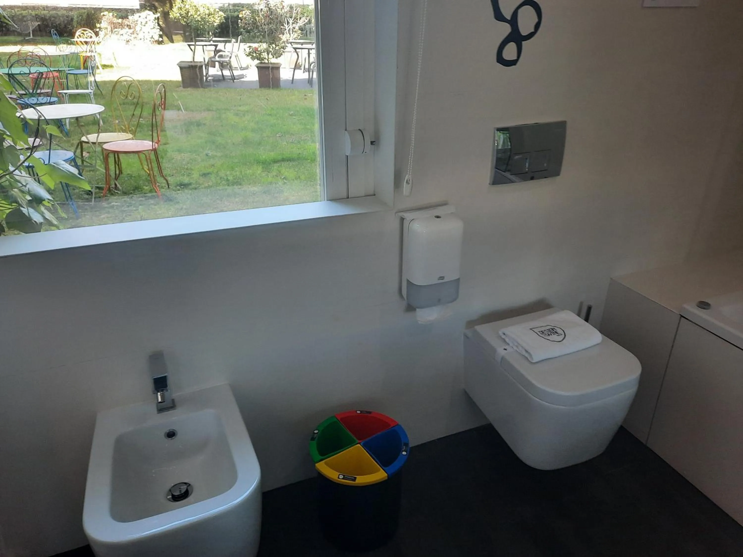 Toilet in Design & Wine Hotel