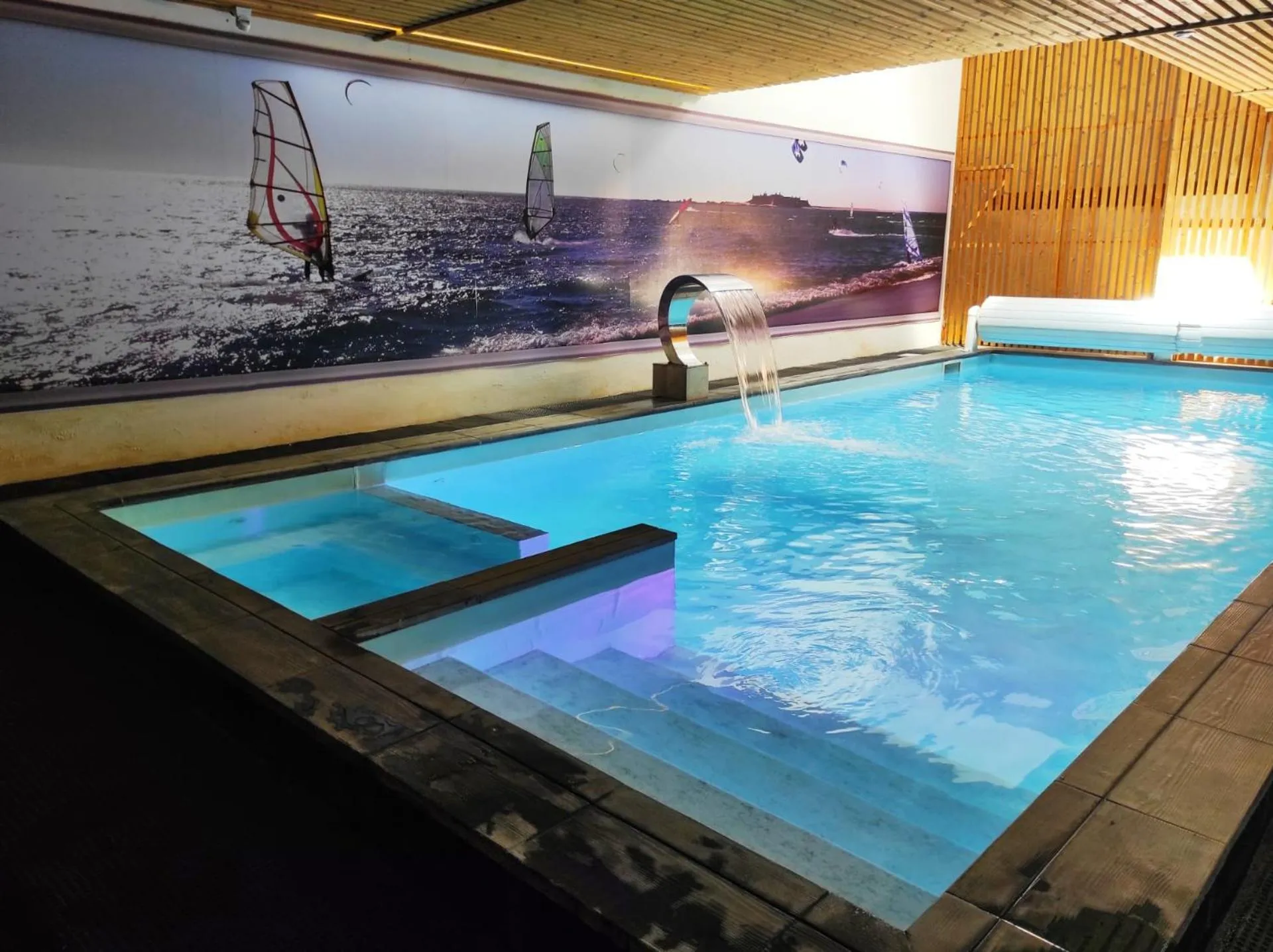 Swimming pool in Design & Wine Hotel