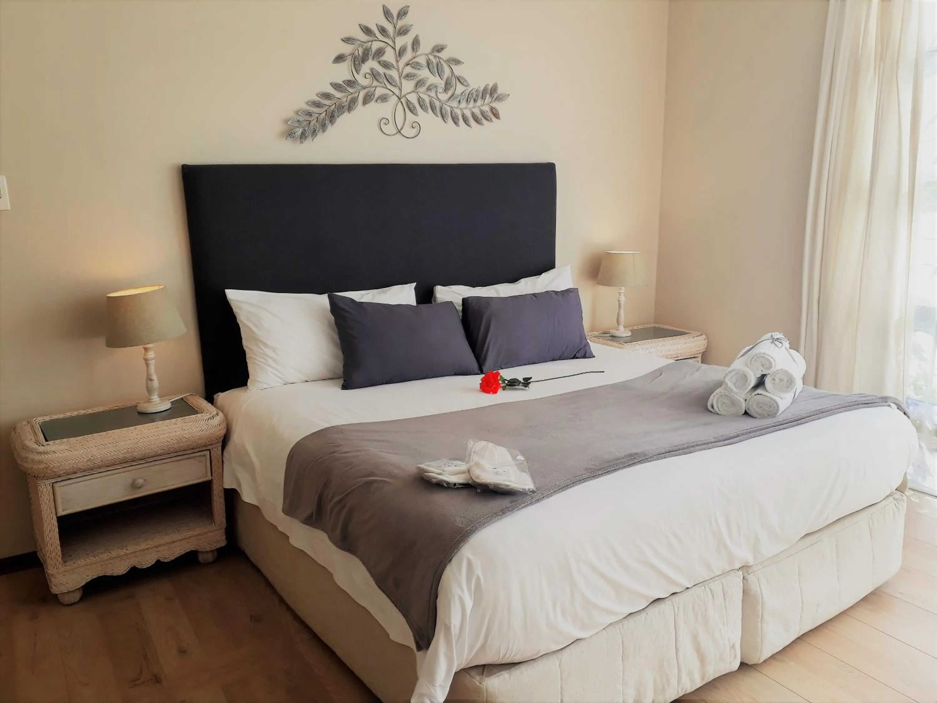 Bed in Whales Way Ocean Retreat