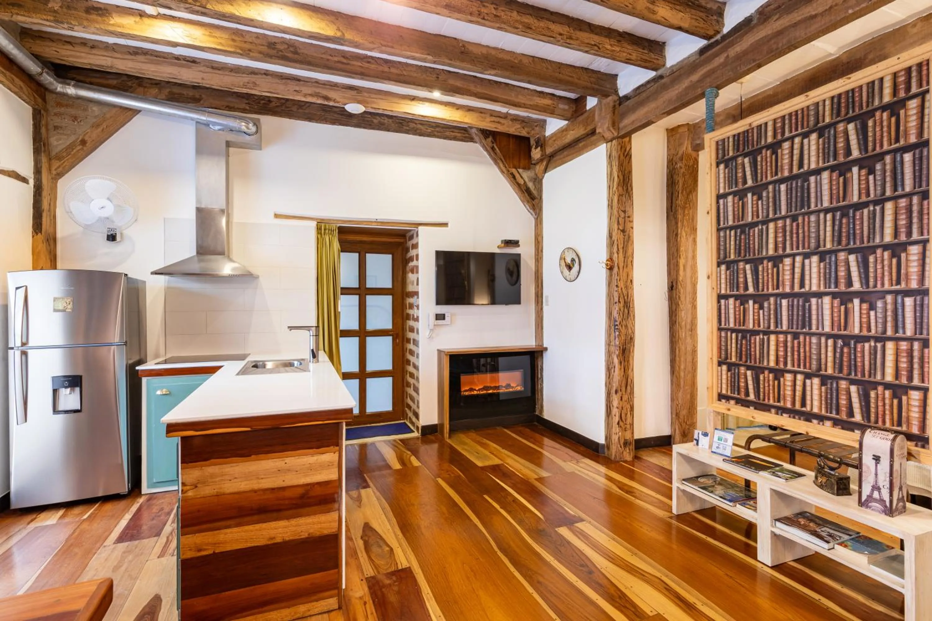 Photo of the whole room in Old Town Quito Suites, Heritage Hotel, Historic center