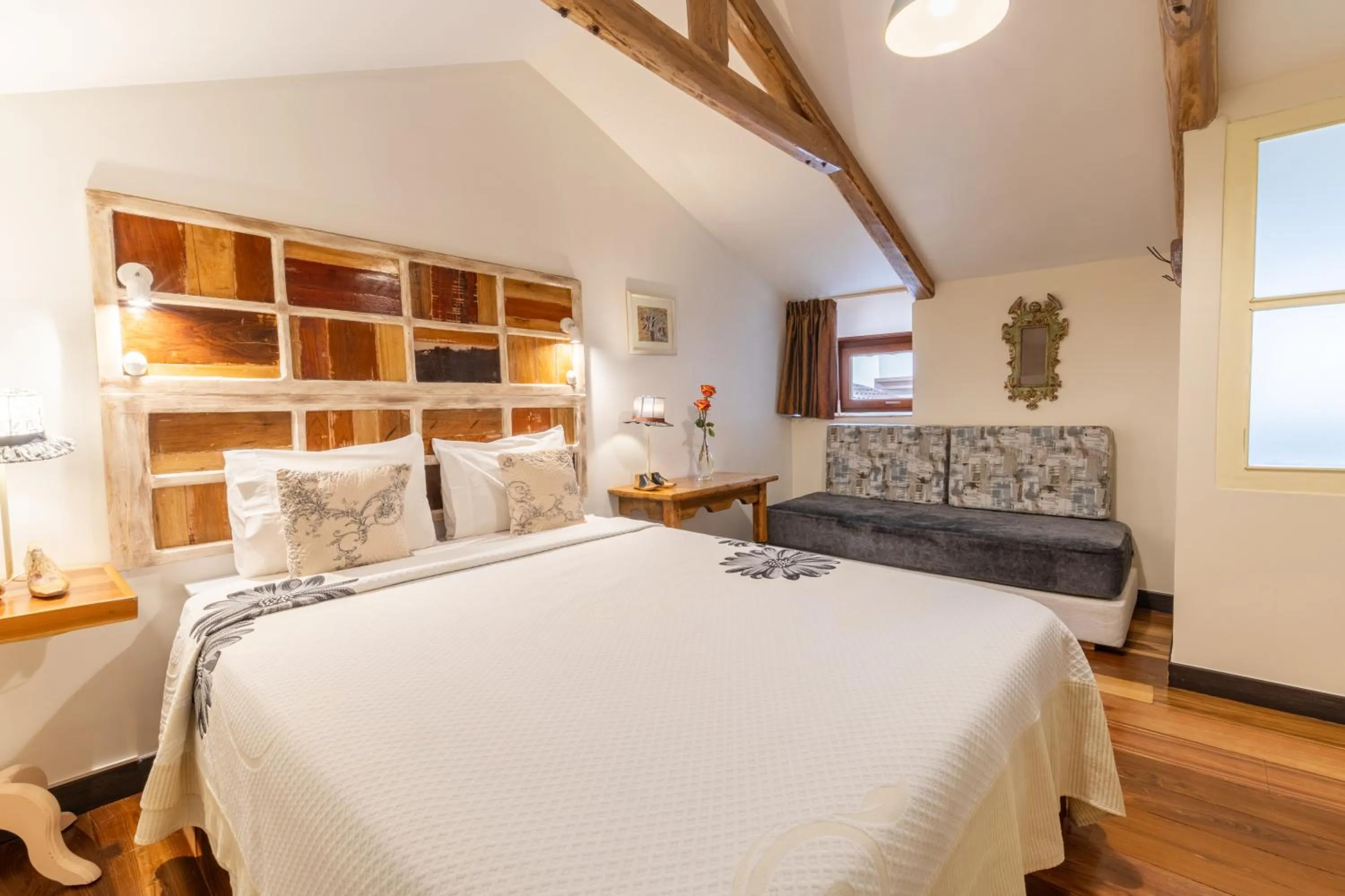 Bed in Old Town Quito Suites, Heritage Hotel, Historic center