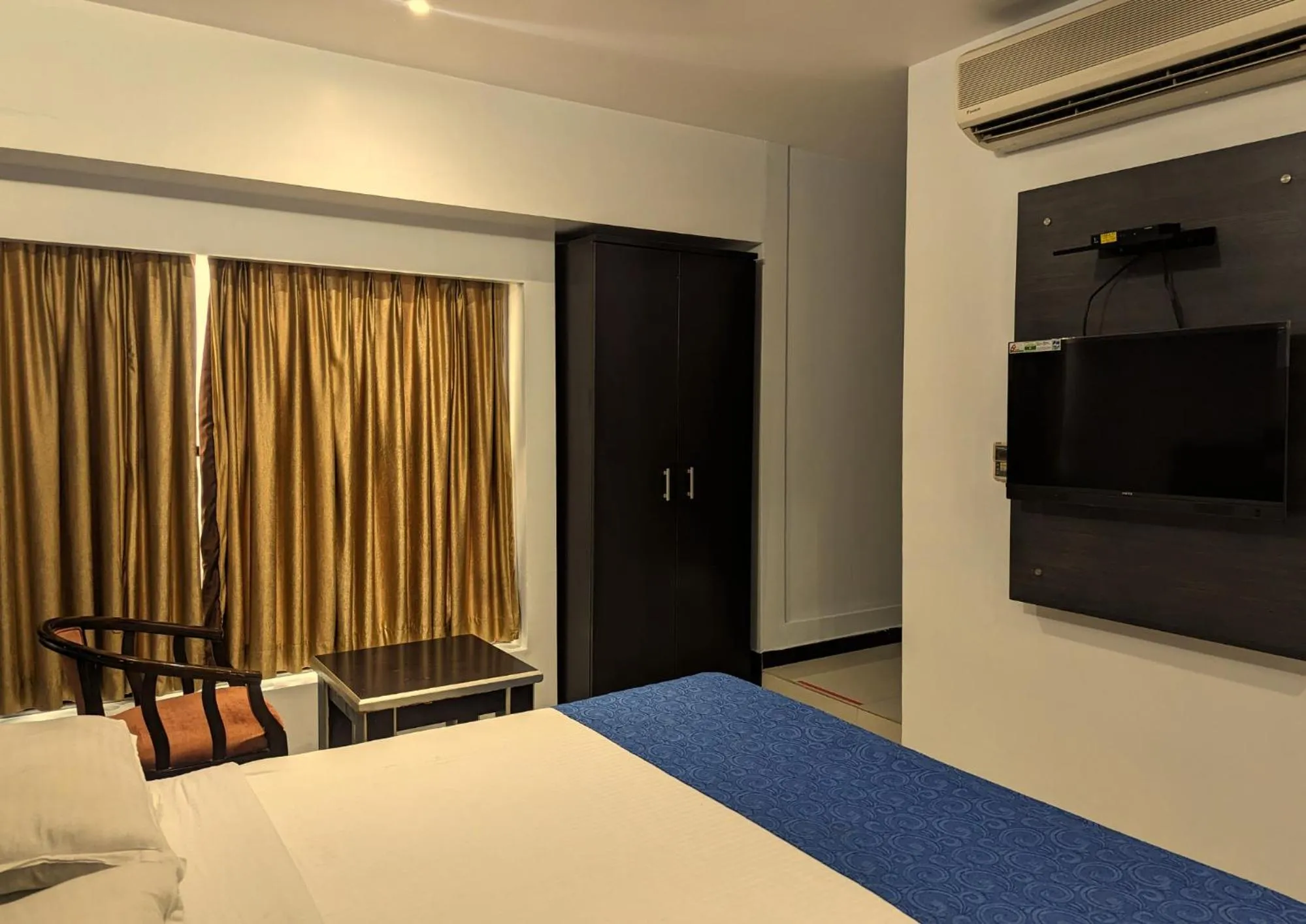 Bed in RBS Residency