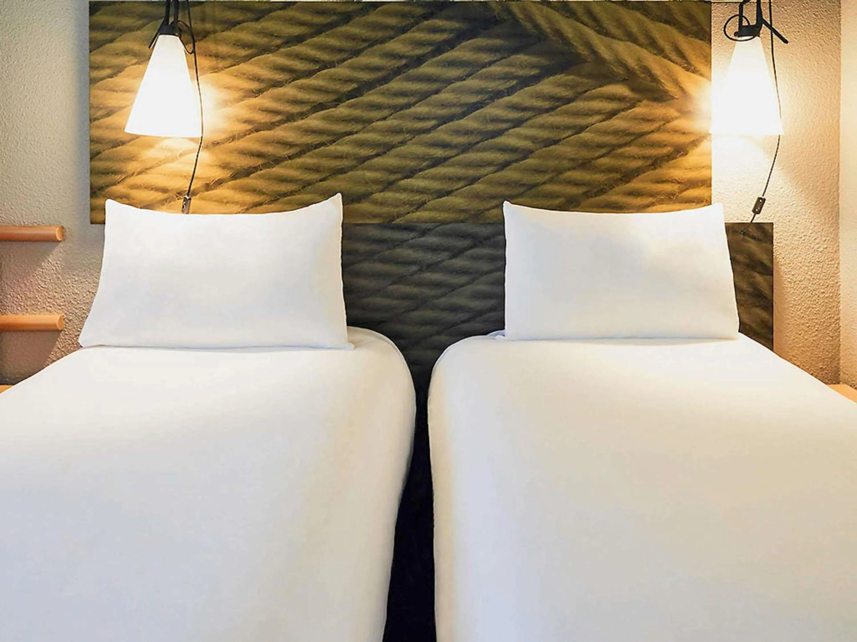 Bedroom, Bed in ibis Toulon La Seyne sur Mer