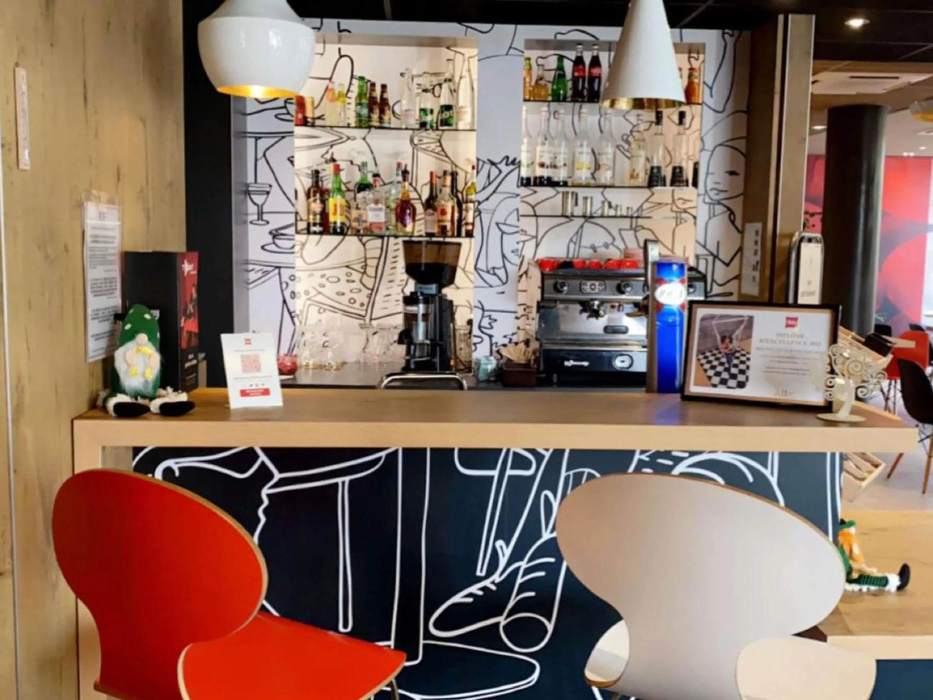 Lounge or bar in ibis Toulon La Seyne sur Mer