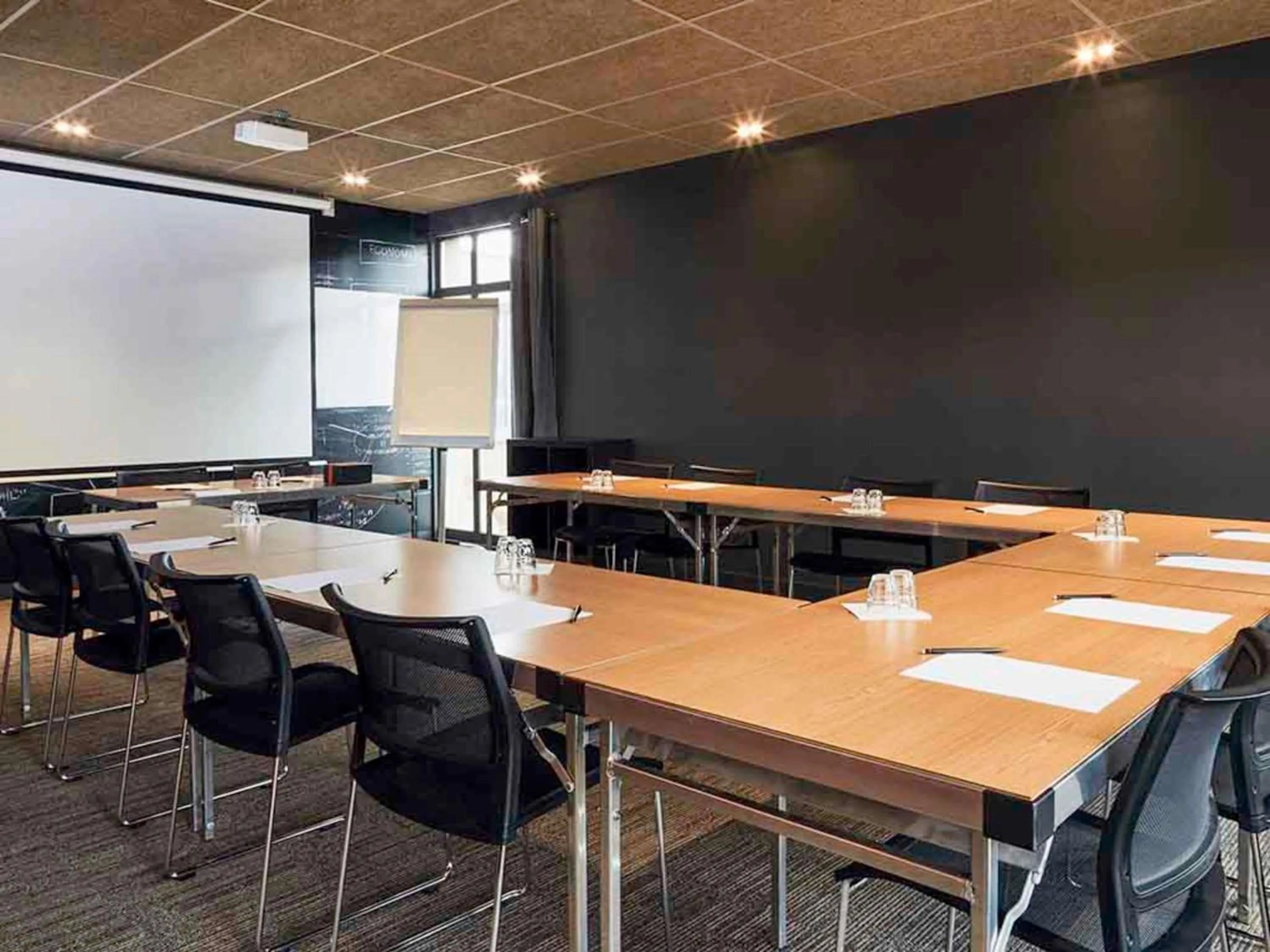 Meeting/conference room in ibis Toulon La Seyne sur Mer