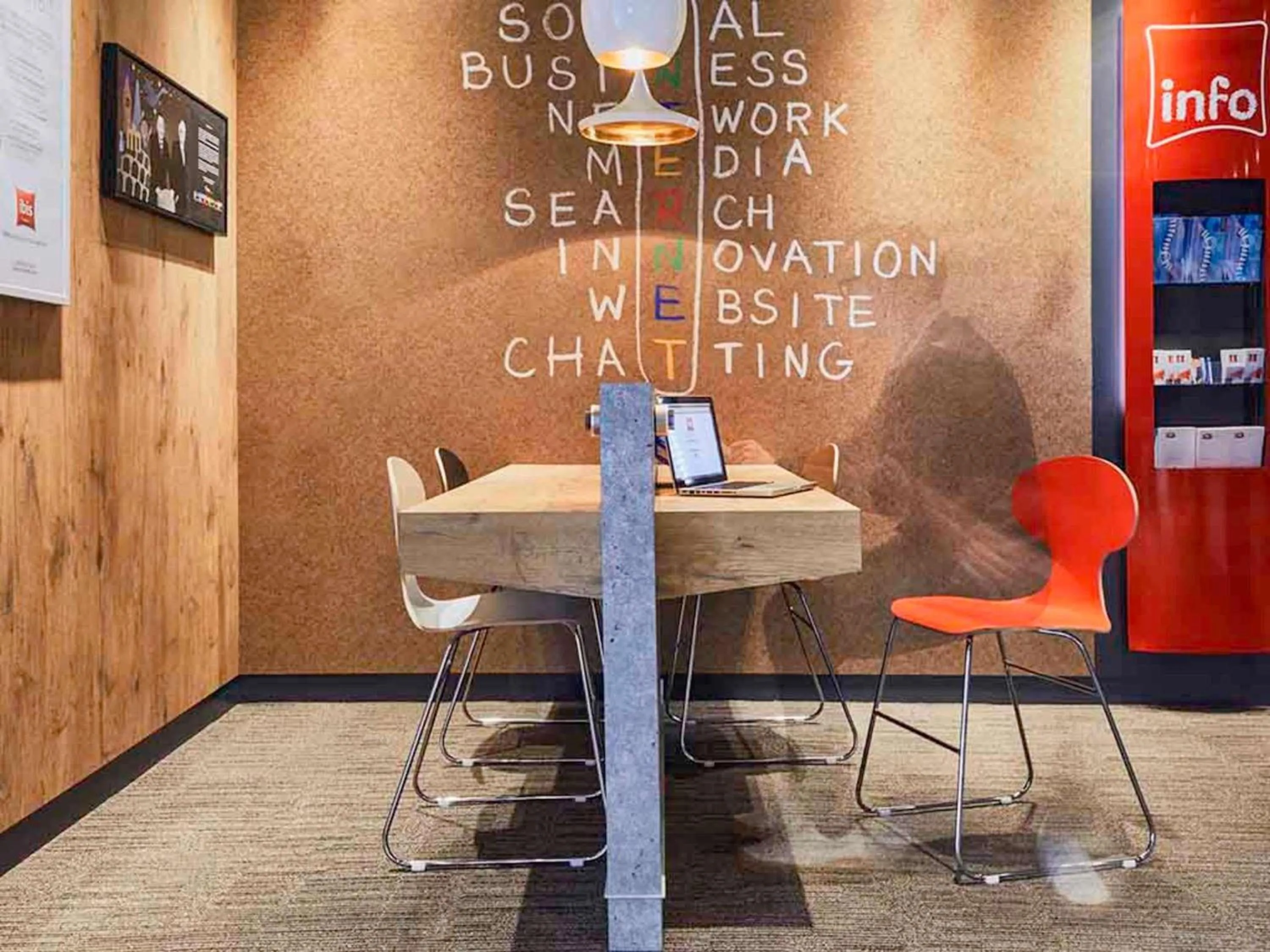 Meeting/conference room in ibis Toulon La Seyne sur Mer