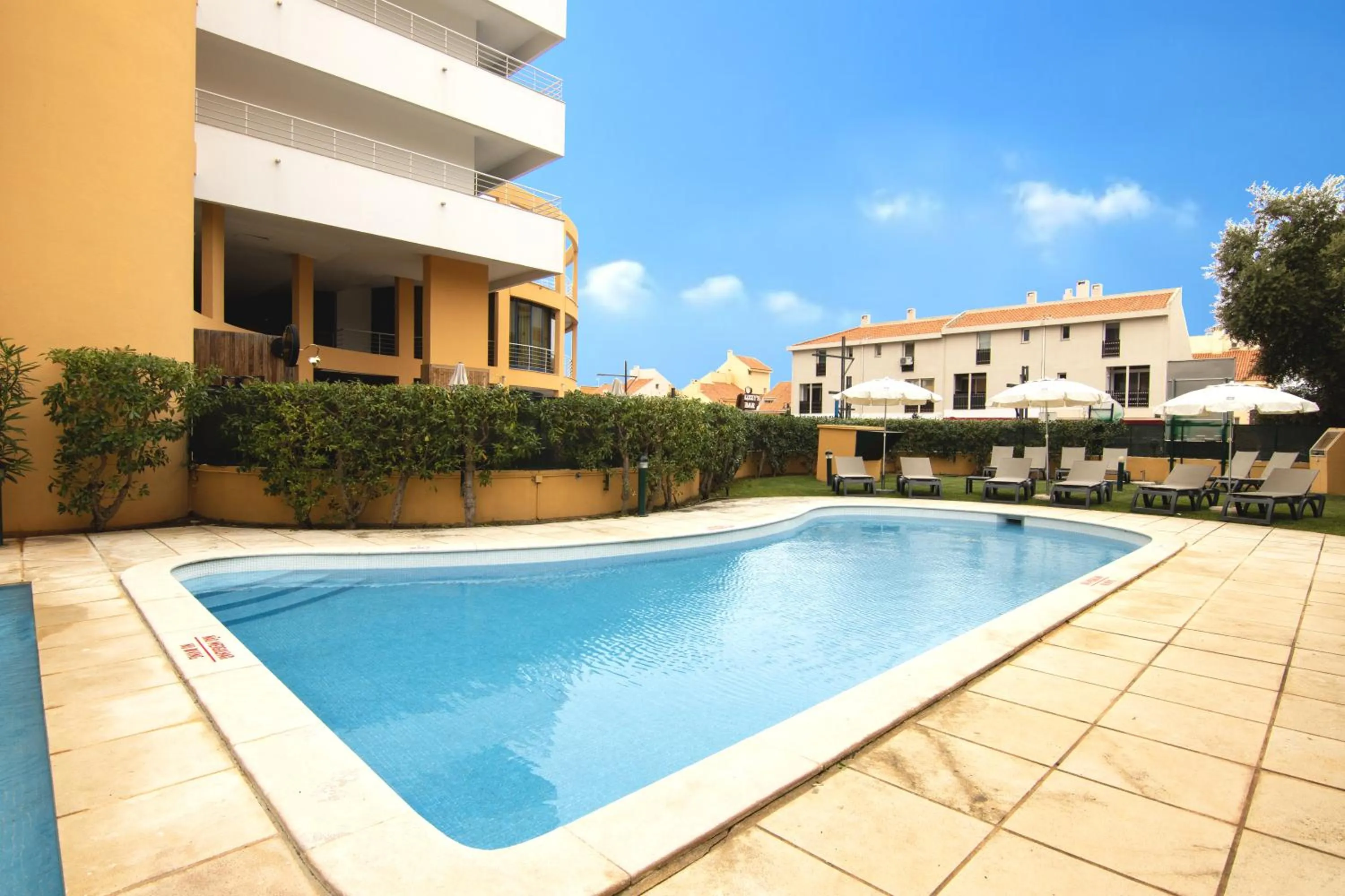 Swimming pool in The Navigator - Olympus Marina