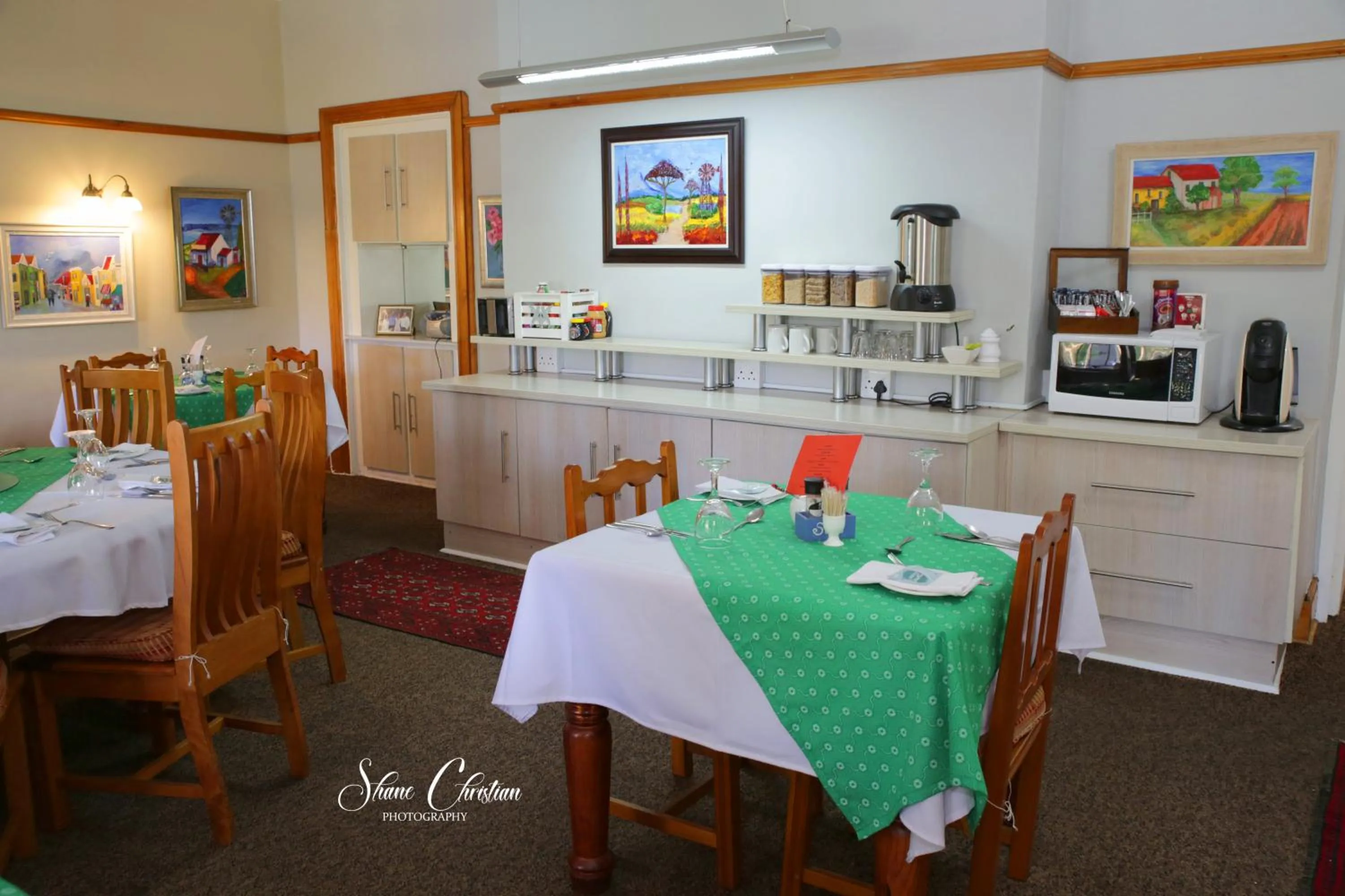 Twins Guesthouse NO LOAD SHEDDING