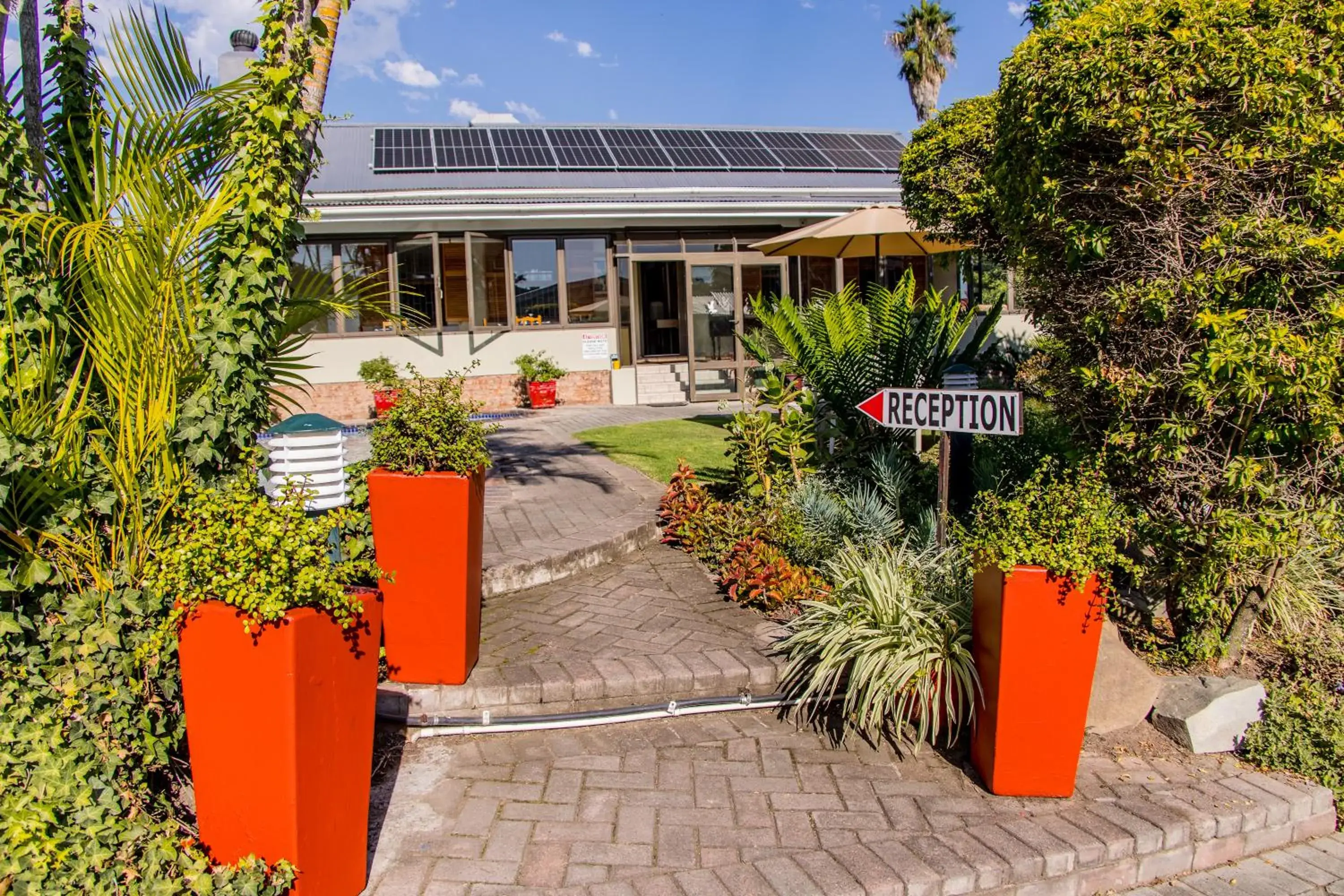 Twins Guesthouse NO LOAD SHEDDING Twins Guesthouse NO LOAD SHEDDING