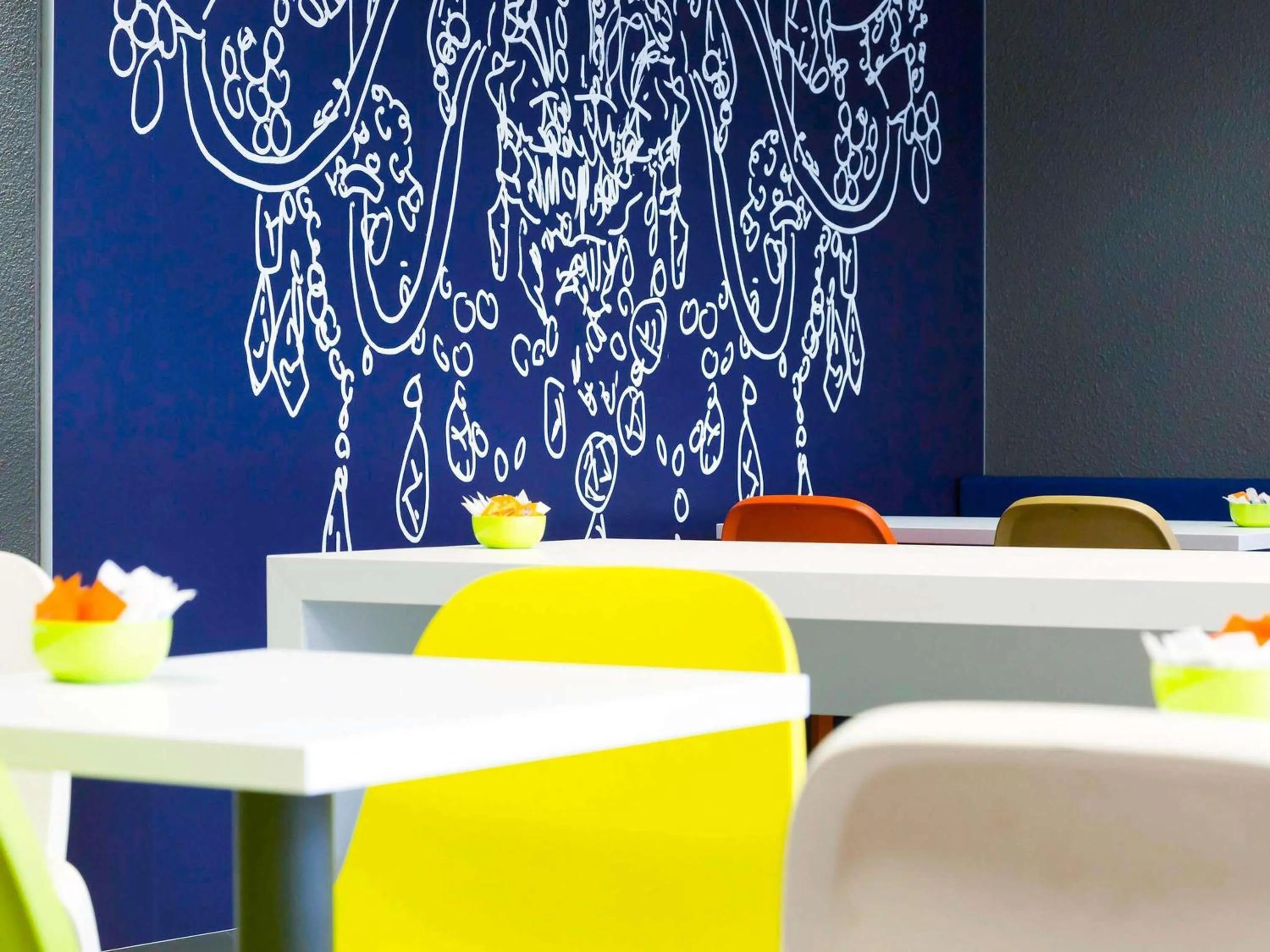 Breakfast in Ibis Budget Saint Malo Centre