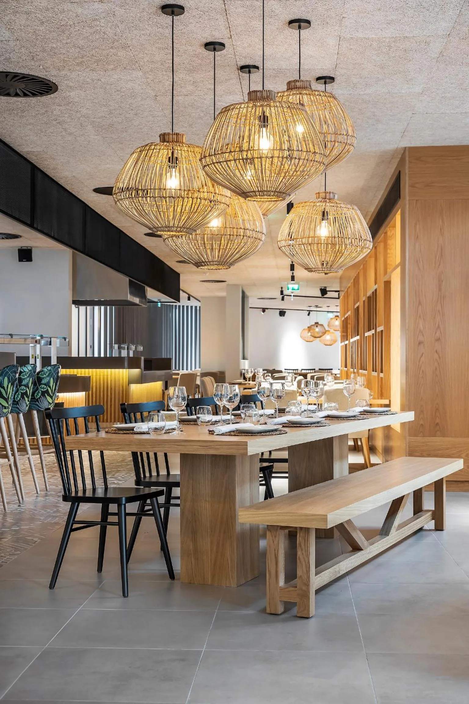 Restaurant/places to eat in The Patio Suite Hotel