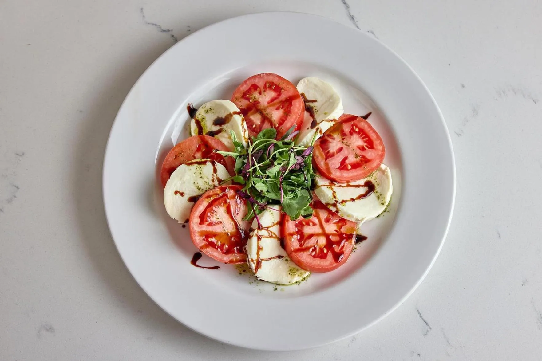 Food and drinks in Arlo Chicago