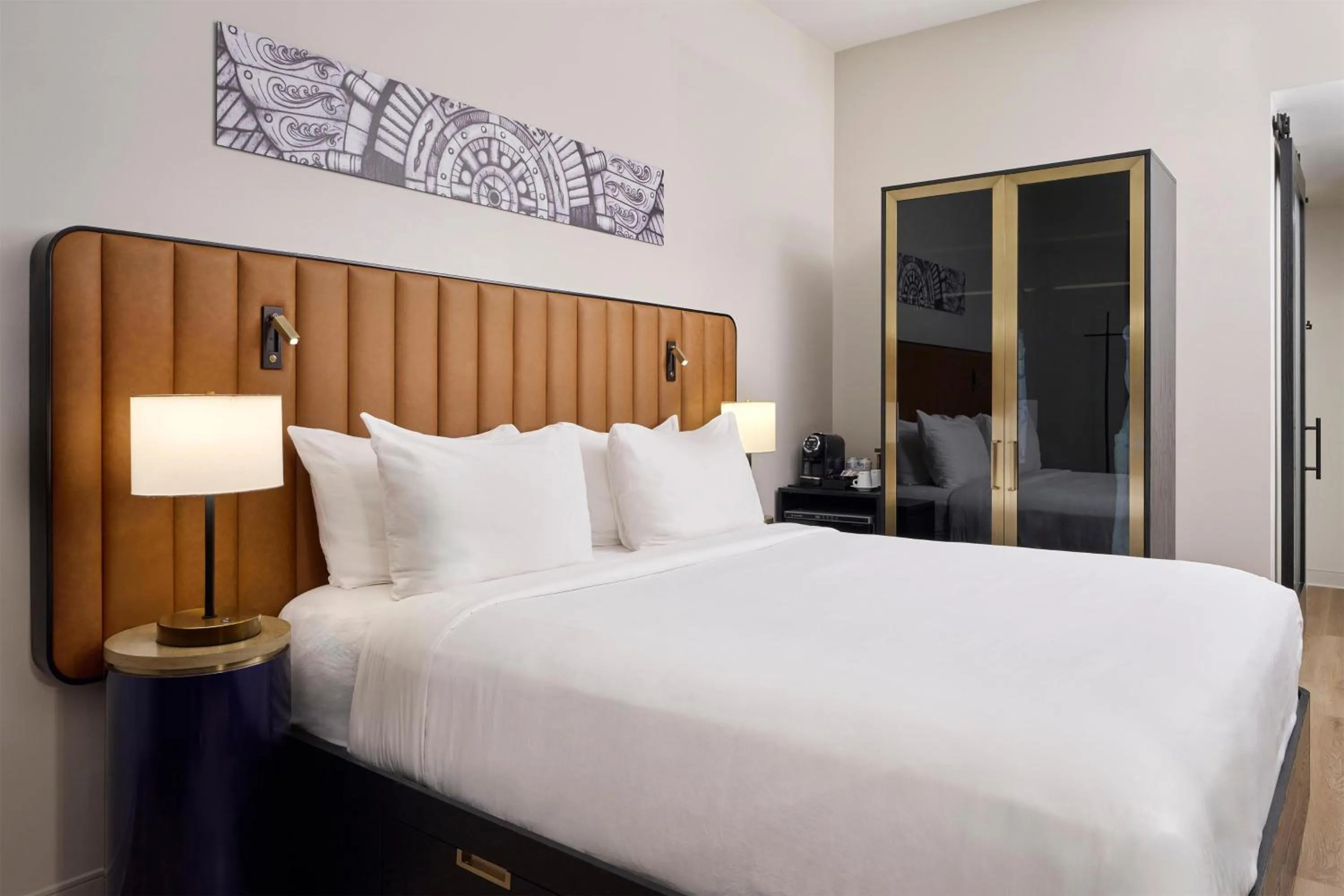 Bedroom, Bed in Arlo Chicago