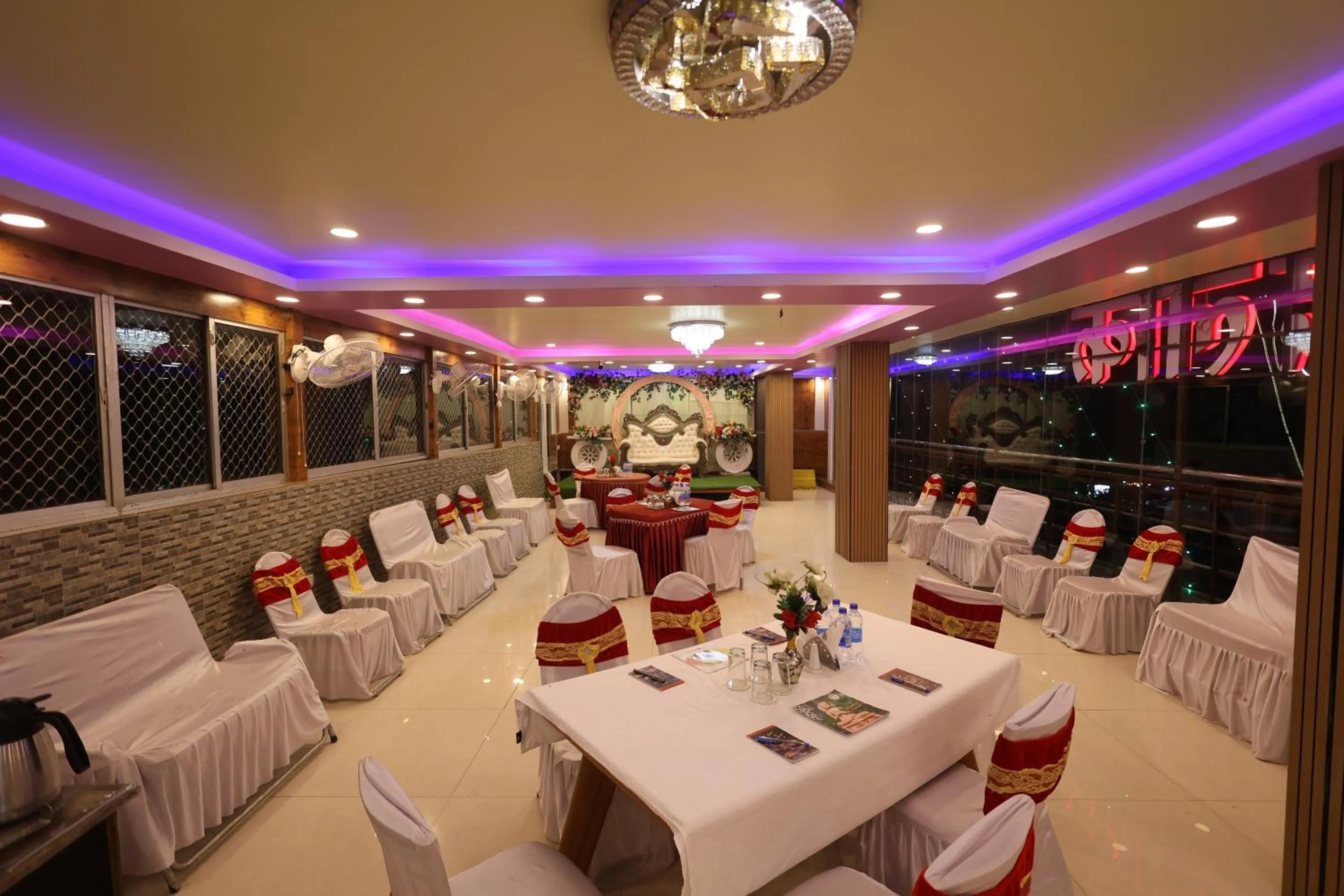 Banquet/Function facilities in Hotel Anand LOK