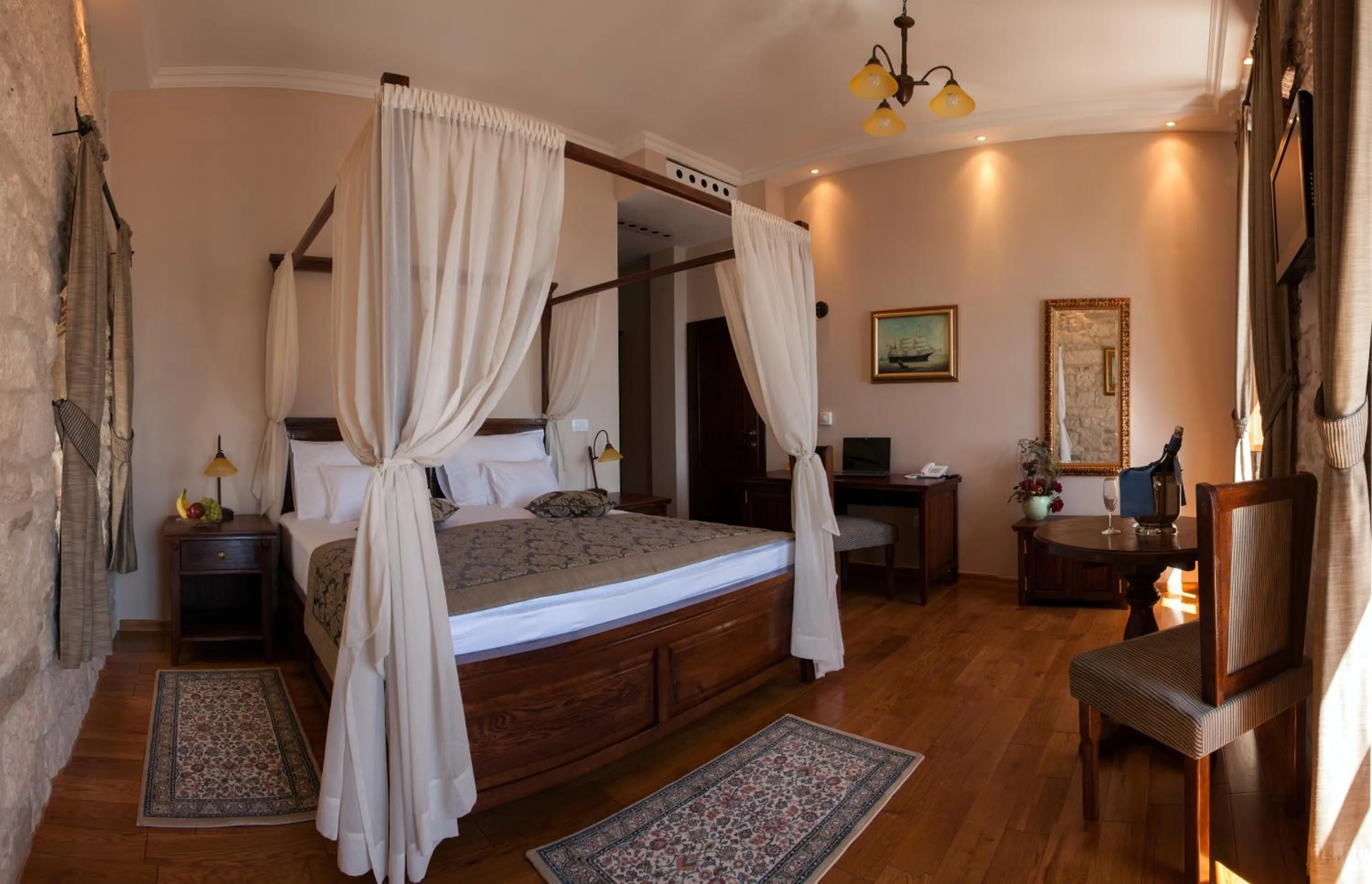 Bed in Heritage Boutique Hotel Adriatic-Adults only