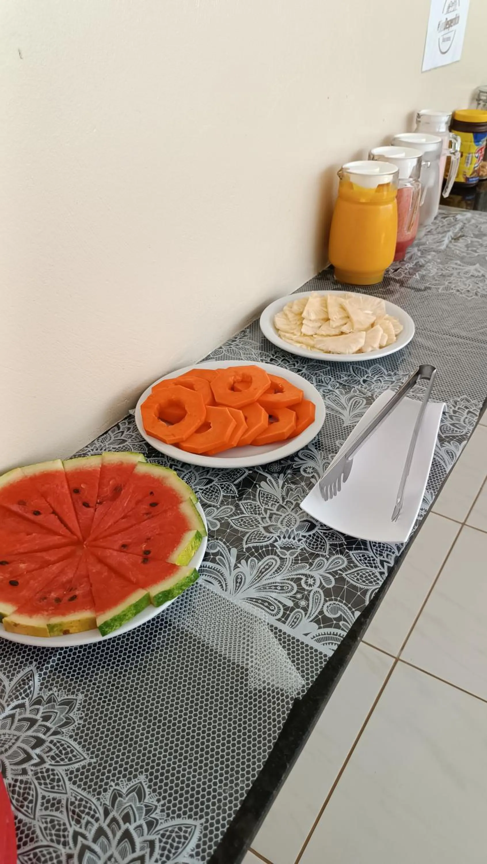 Buffet breakfast in Pousada Canto dos Corais