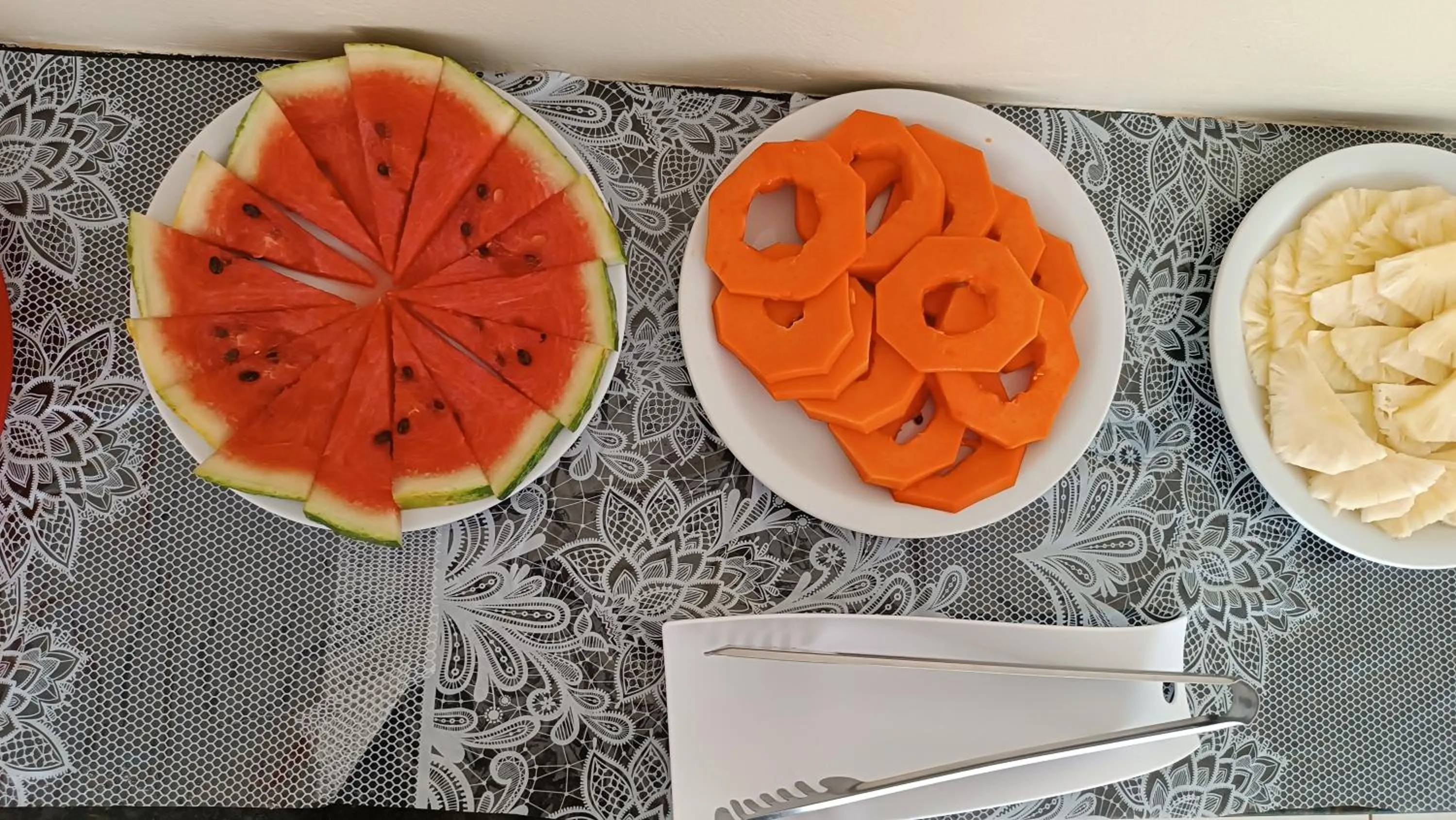 Buffet breakfast in Pousada Canto dos Corais