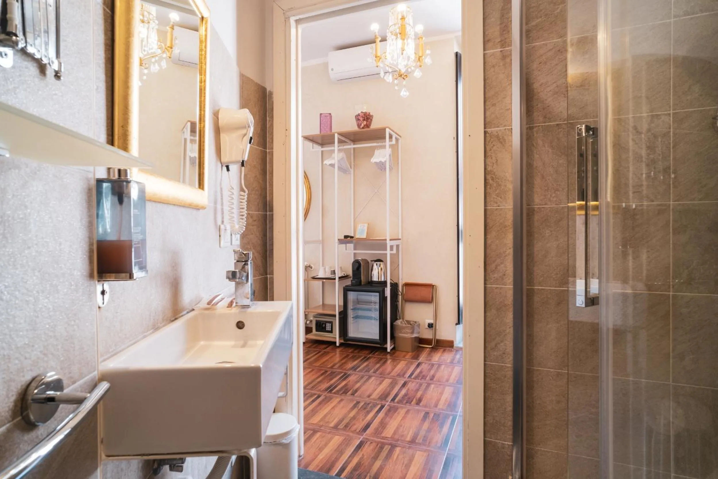 Golden Rooms Piazza di Spagna