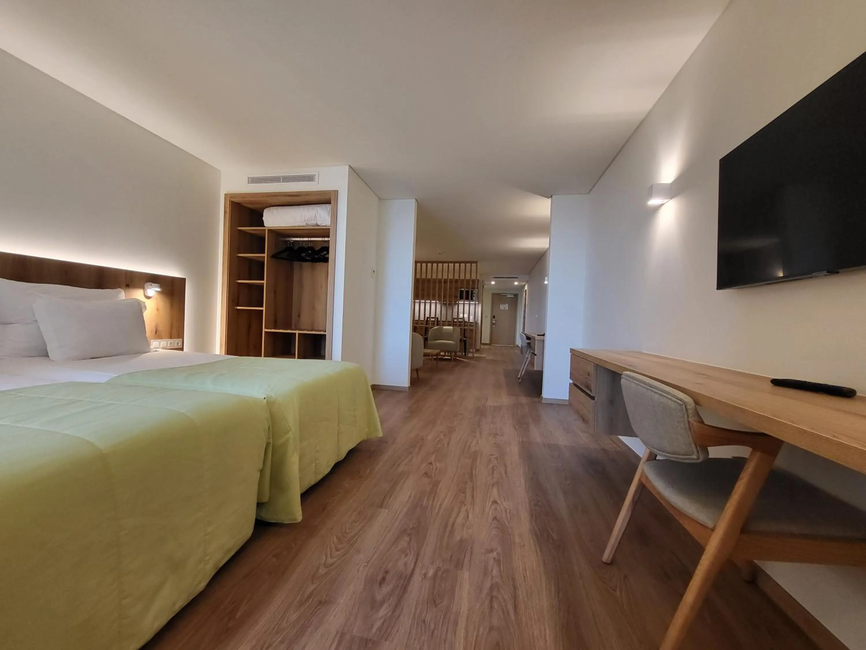 Bedroom, Bed in Hotel Royal Orchid