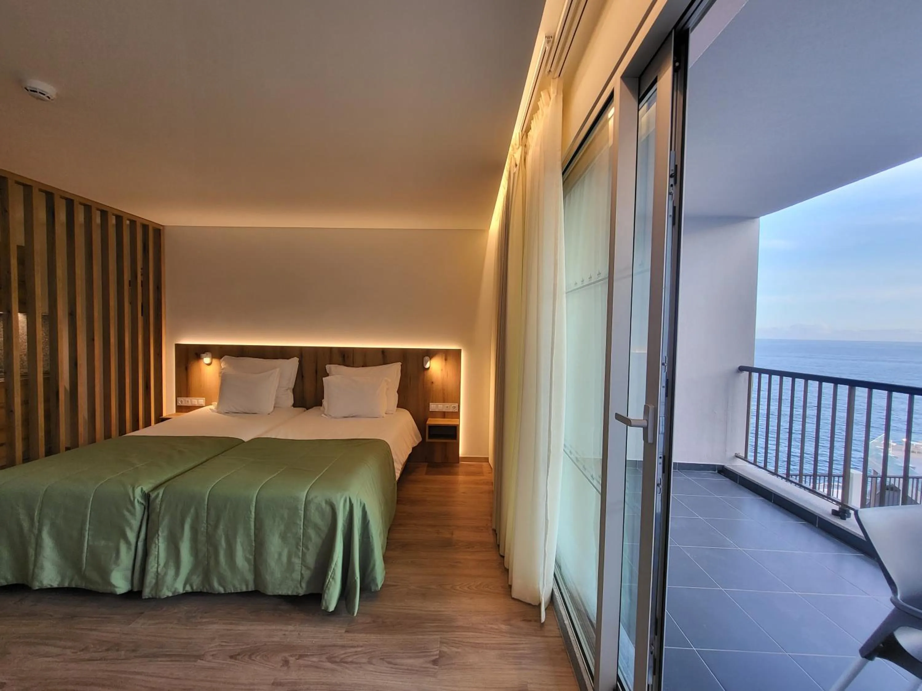 Bedroom, Bed in Hotel Royal Orchid