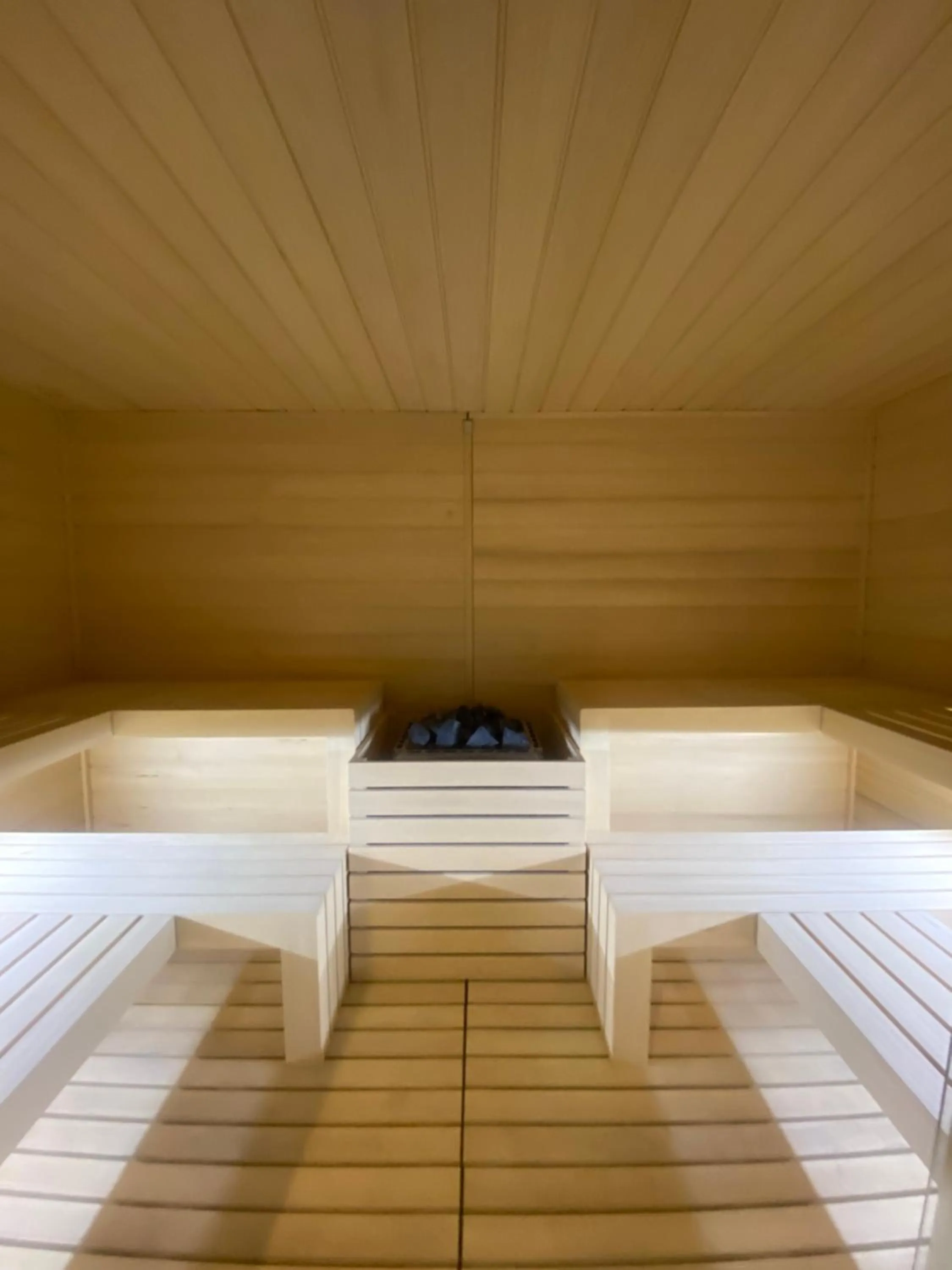 Sauna, Bed in Hotel Royal Orchid