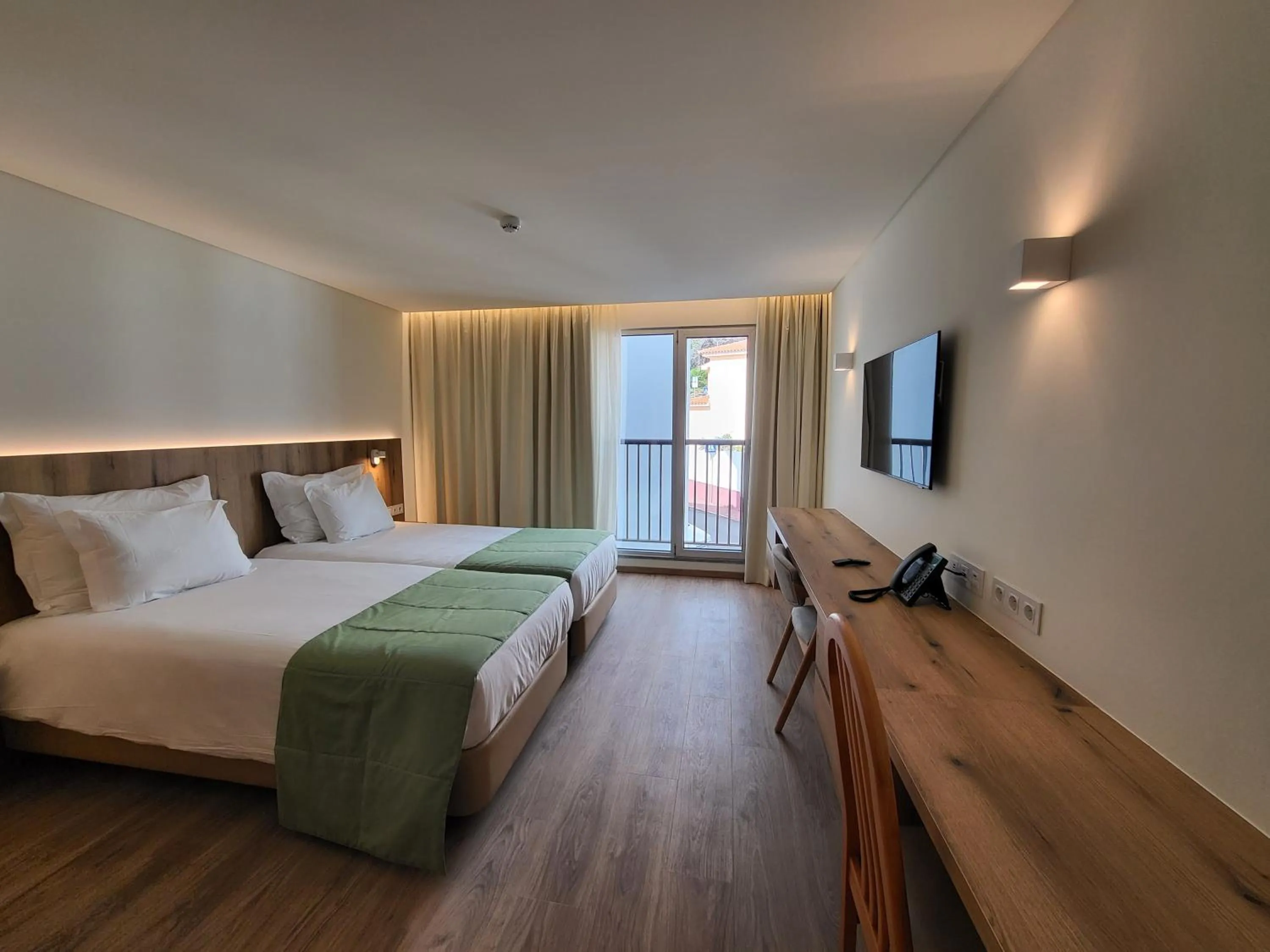 Bedroom, Bed in Hotel Royal Orchid