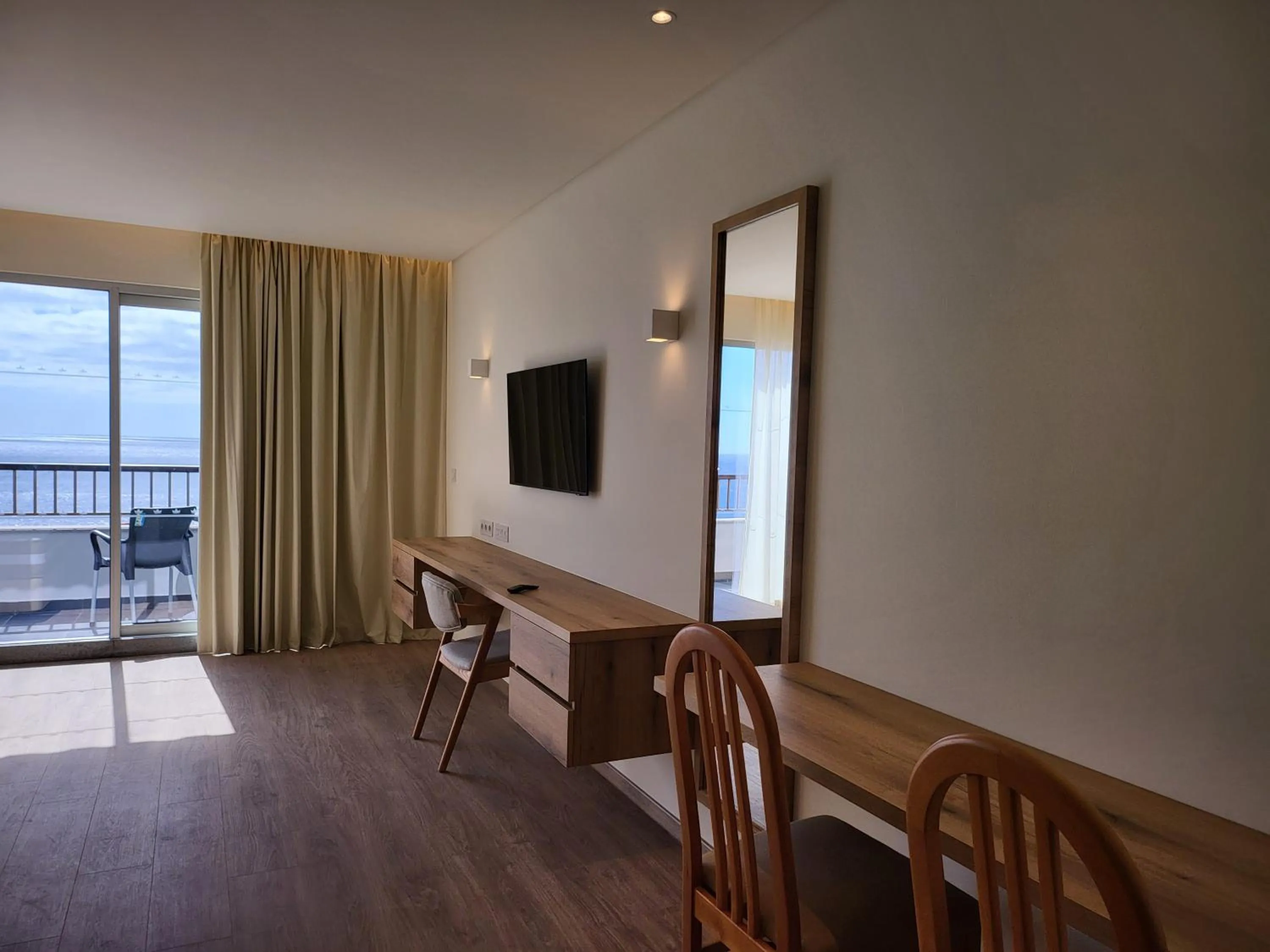 Bedroom in Hotel Royal Orchid