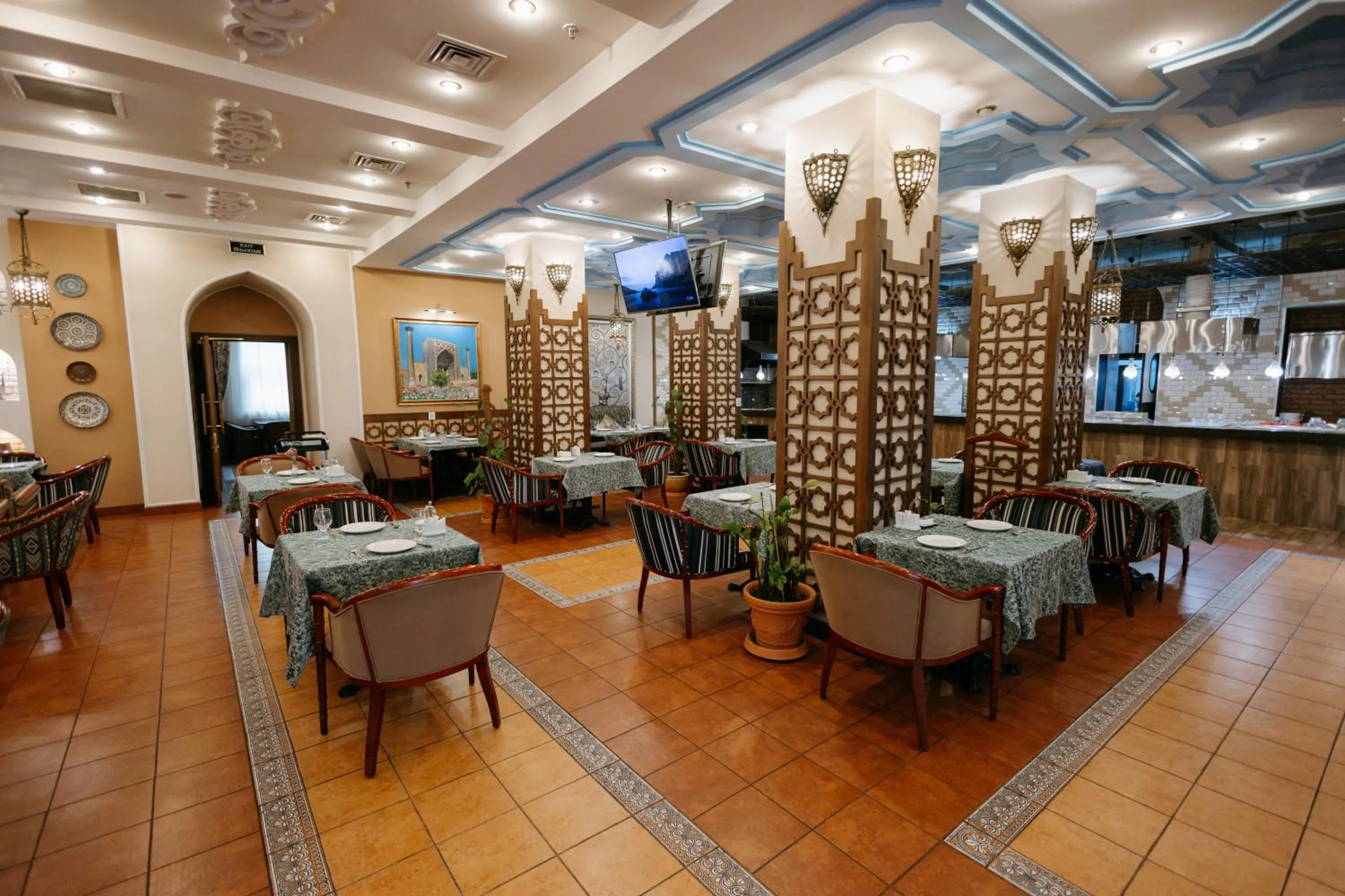 Restaurant/places to eat in Kazzhol Hotel Astana