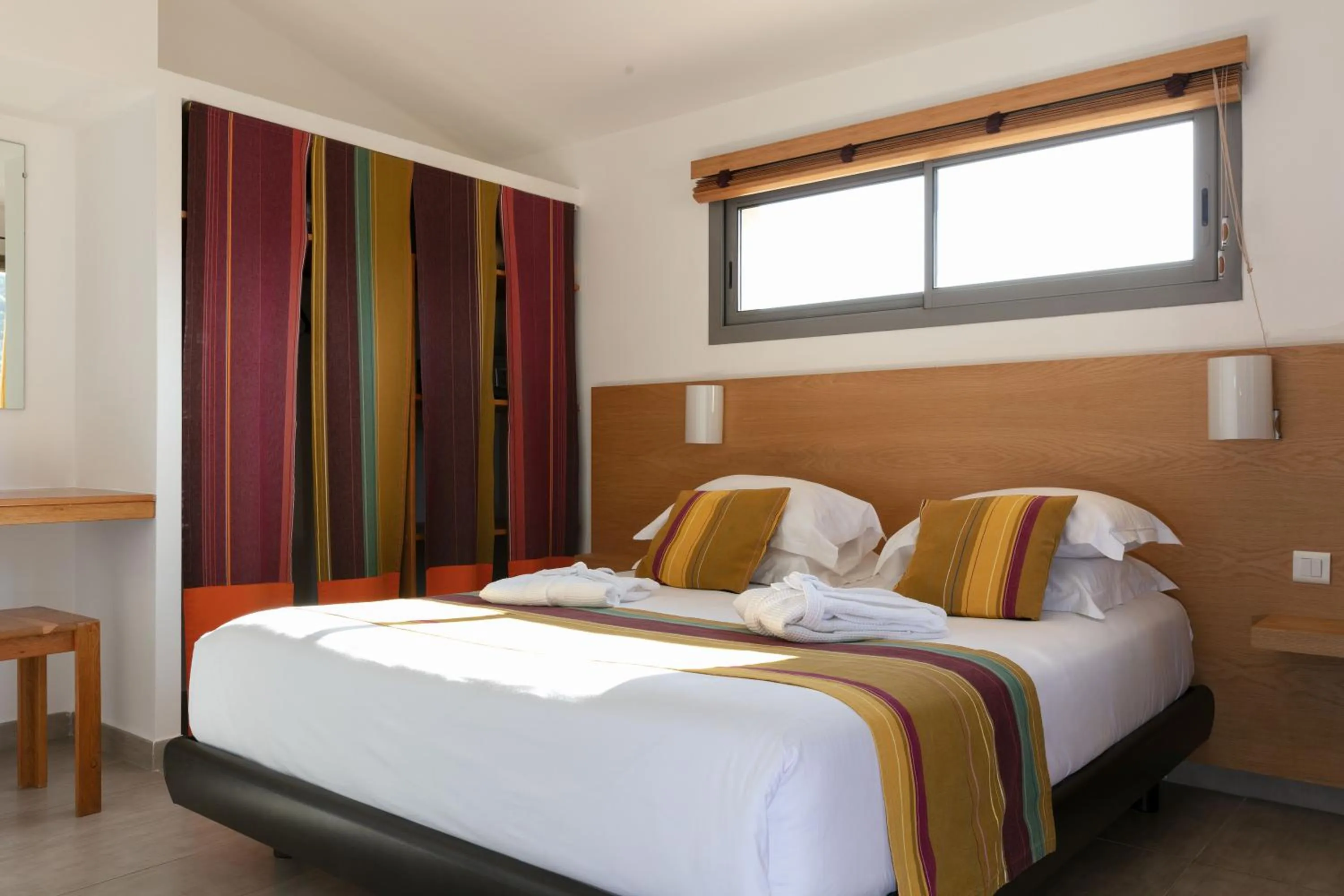 Bedroom, Bed in Domaine Santa Giulia Palace