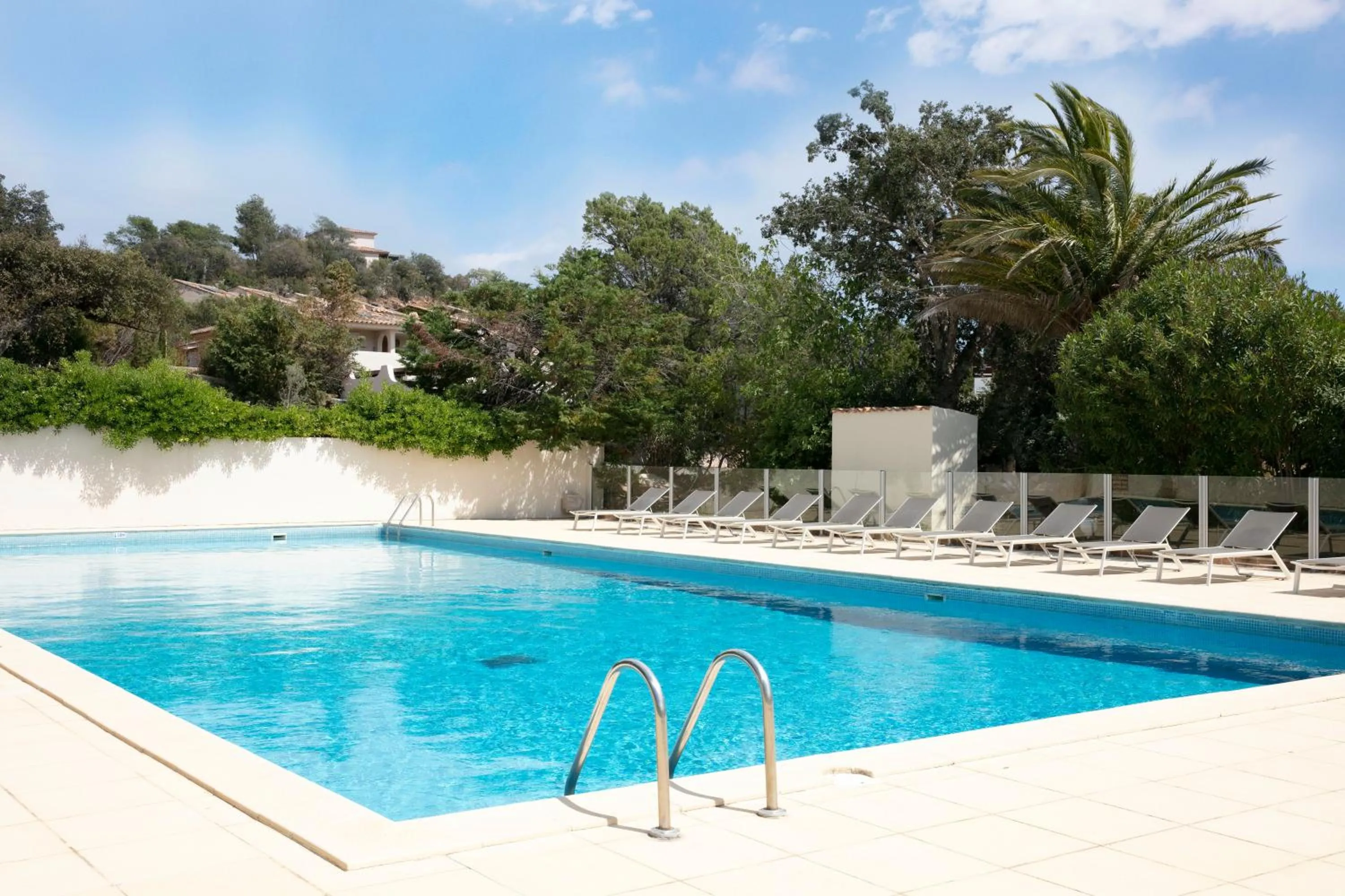 Swimming pool in Domaine Santa Giulia Palace